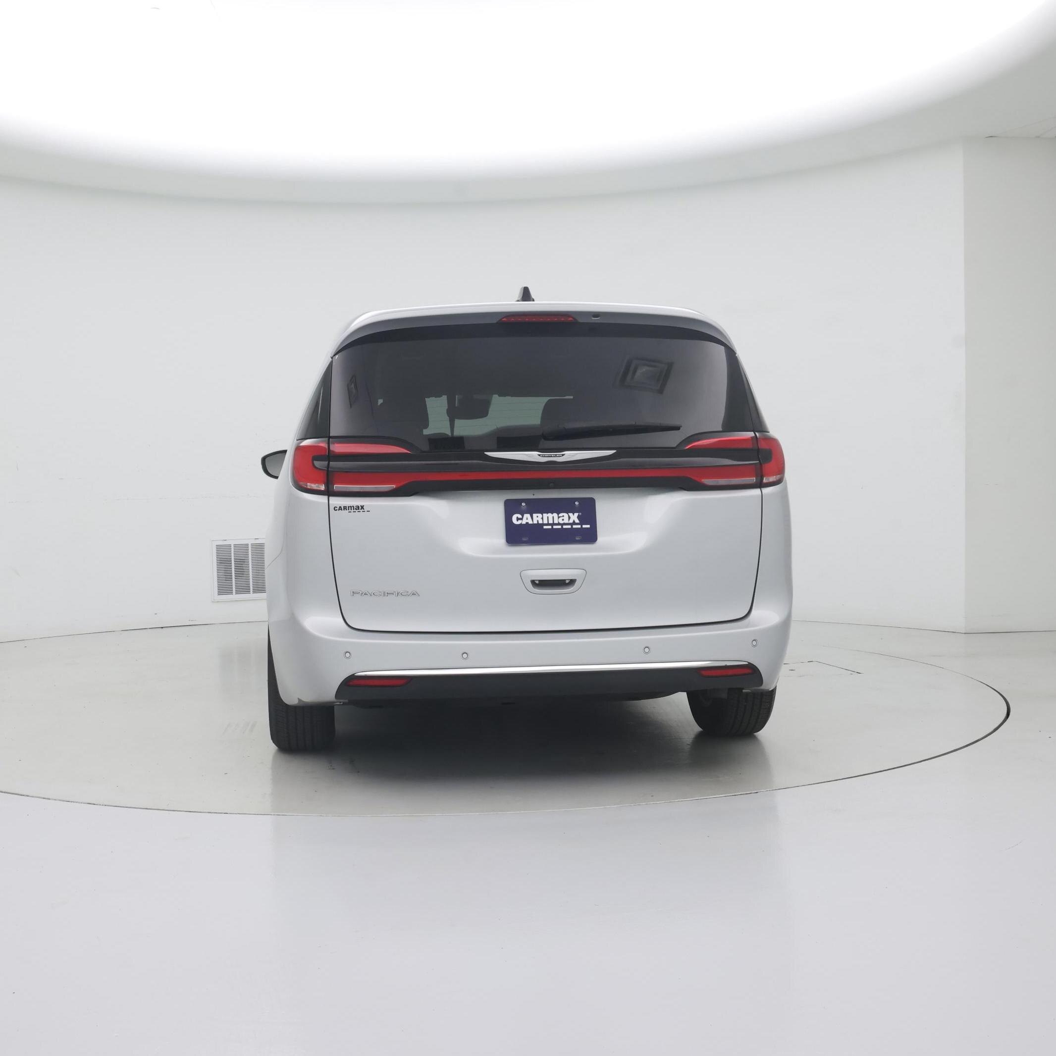 Thumbnail: 2024 Chrysler Pacifica - 6