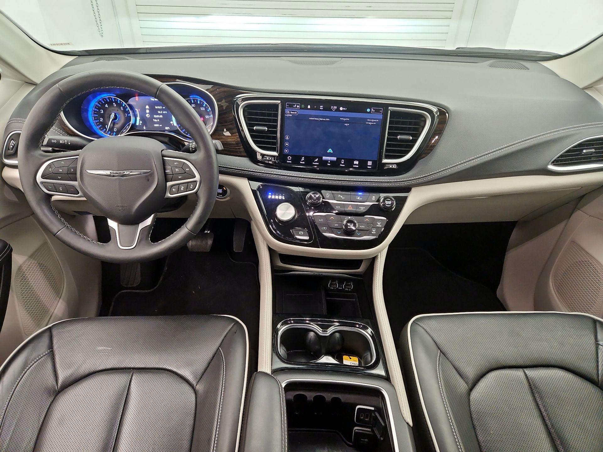 Thumbnail: 2024 Chrysler Pacifica - 9