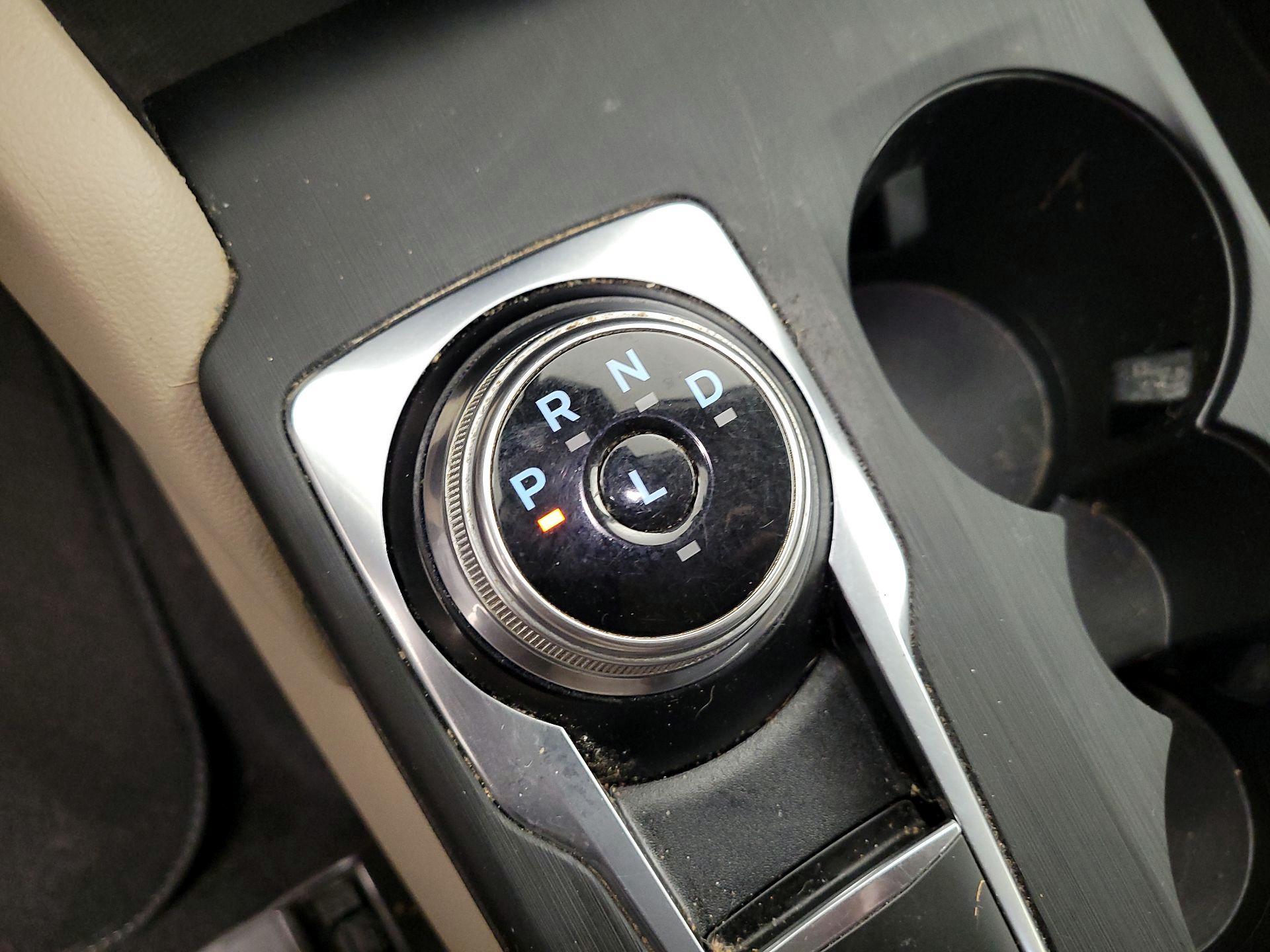 Thumbnail: 2021 Ford Escape - 17