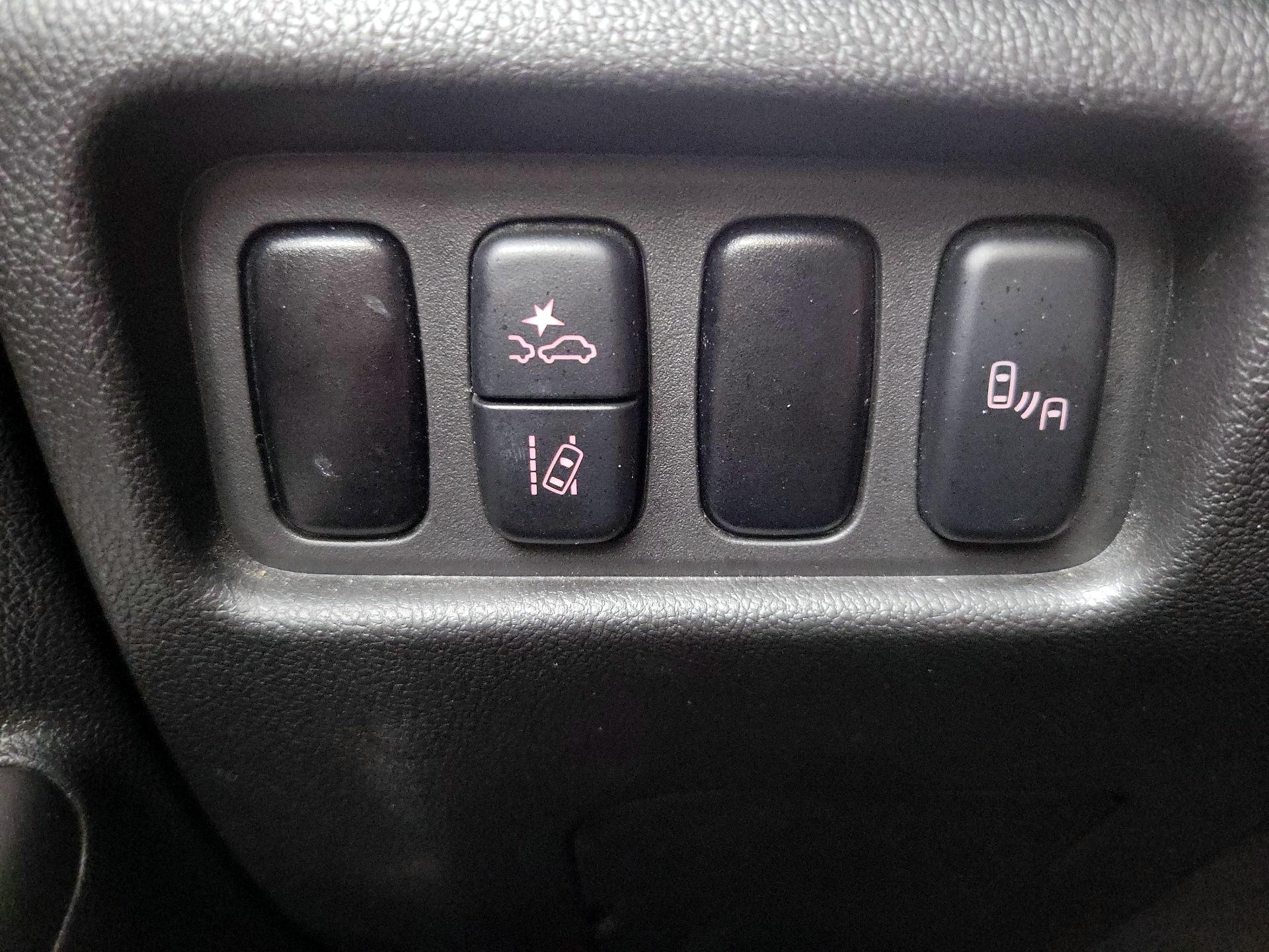 Thumbnail: 2024 Mitsubishi Outlander Sport - 13