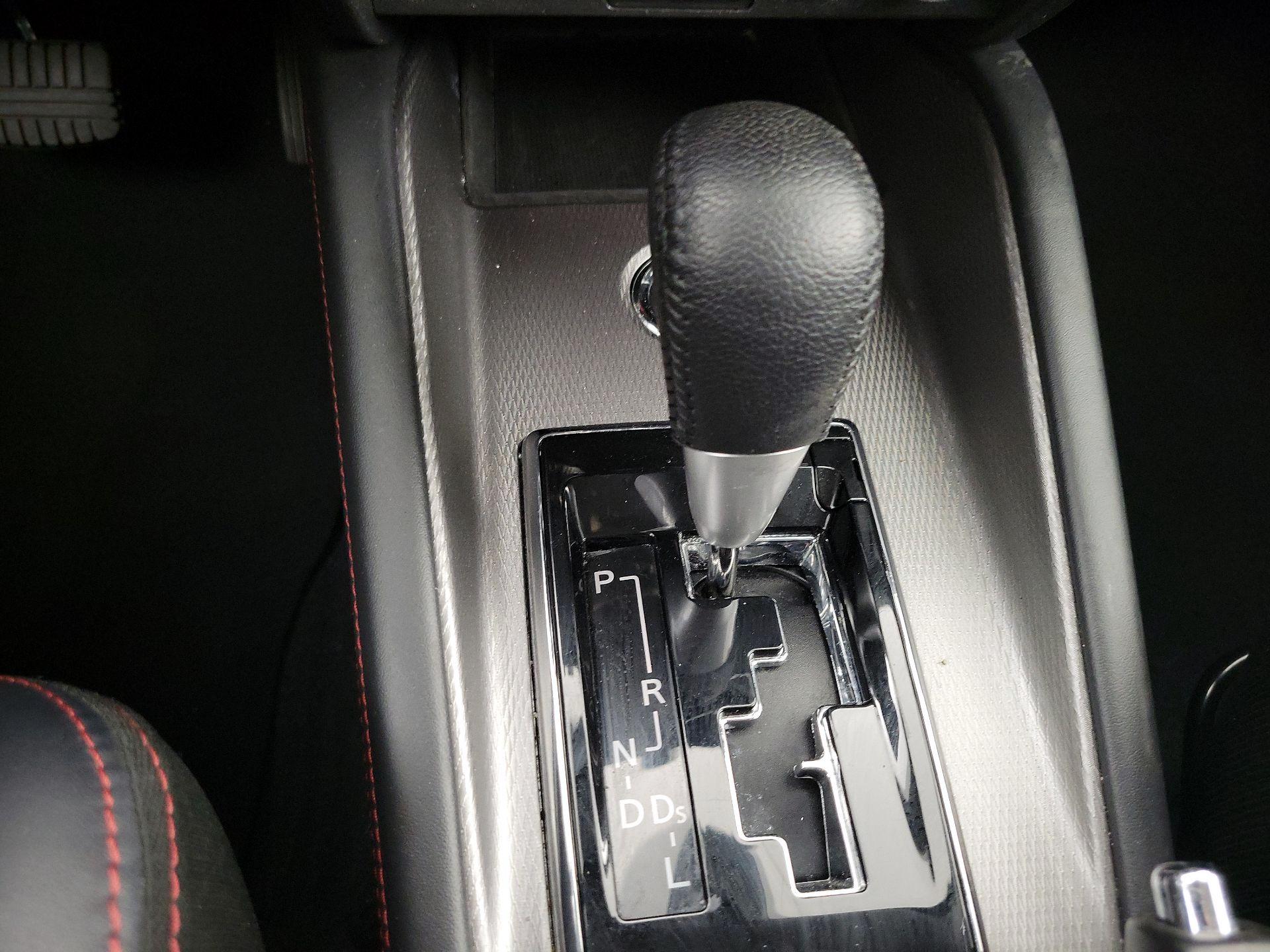 Thumbnail: 2024 Mitsubishi Outlander Sport - 17