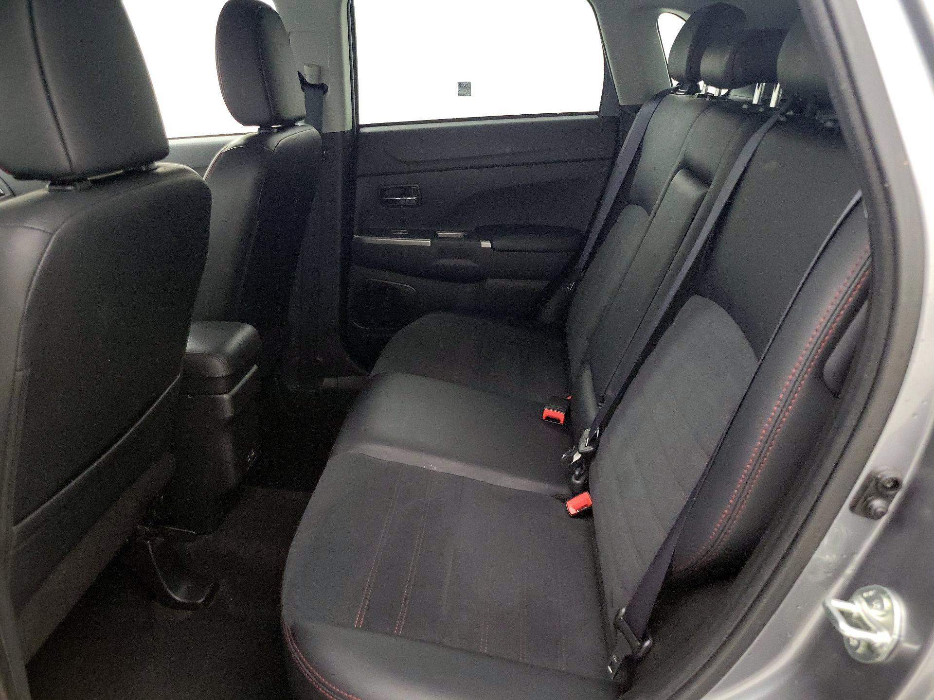 Thumbnail: 2024 Mitsubishi Outlander Sport - 19