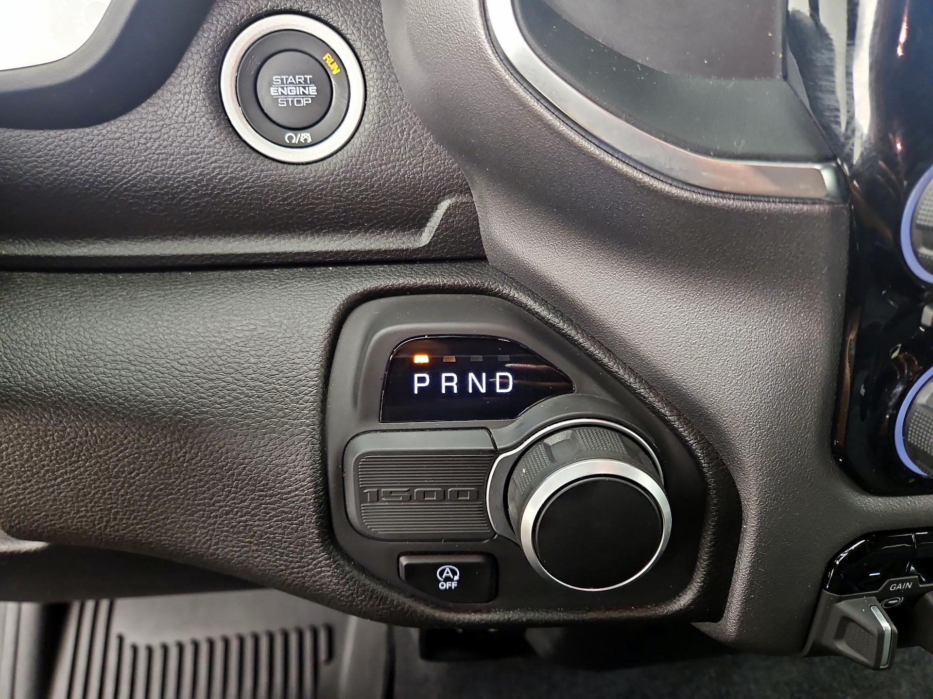 Thumbnail: 2025 RAM 1500 - 17