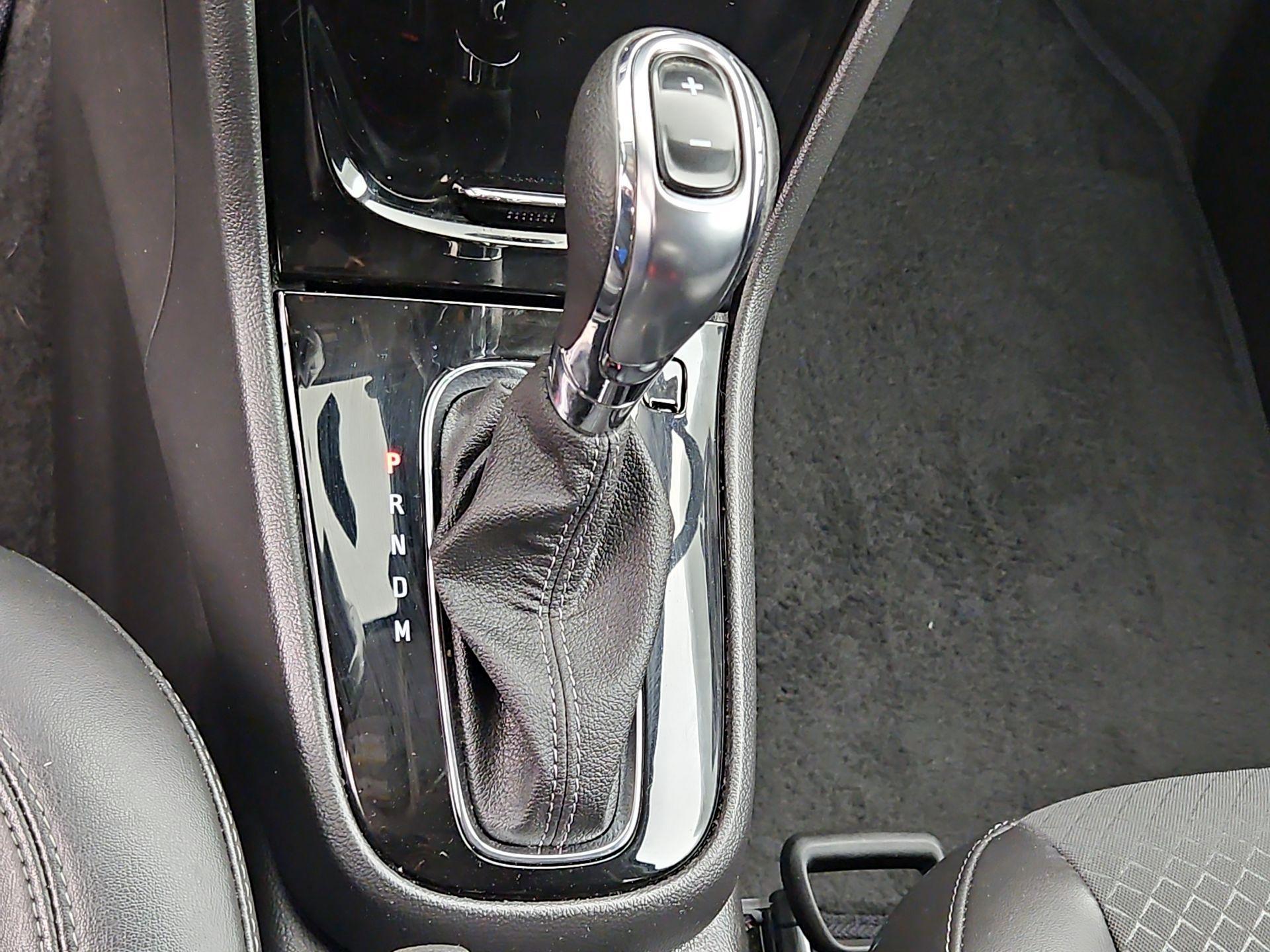 Thumbnail: 2022 Buick Encore - 17