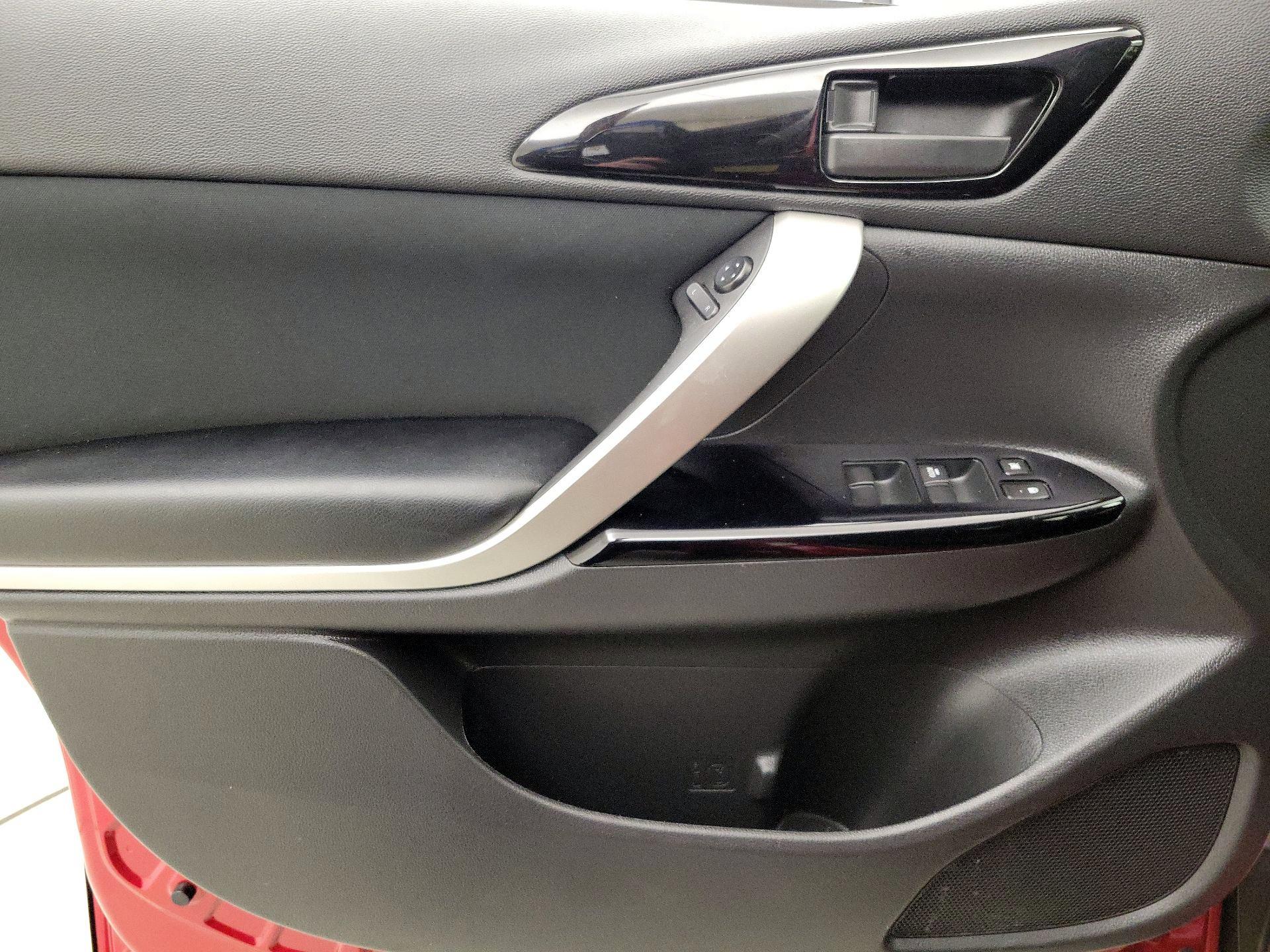 Thumbnail: 2024 Mitsubishi Eclipse Cross - 12