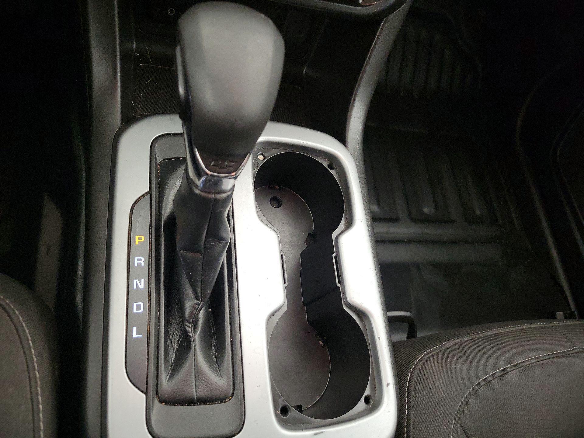 Thumbnail: 2022 Chevrolet Colorado - 17