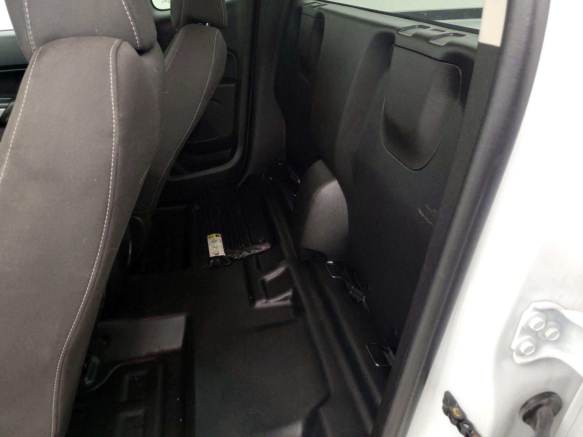 Thumbnail: 2022 Chevrolet Colorado - 19