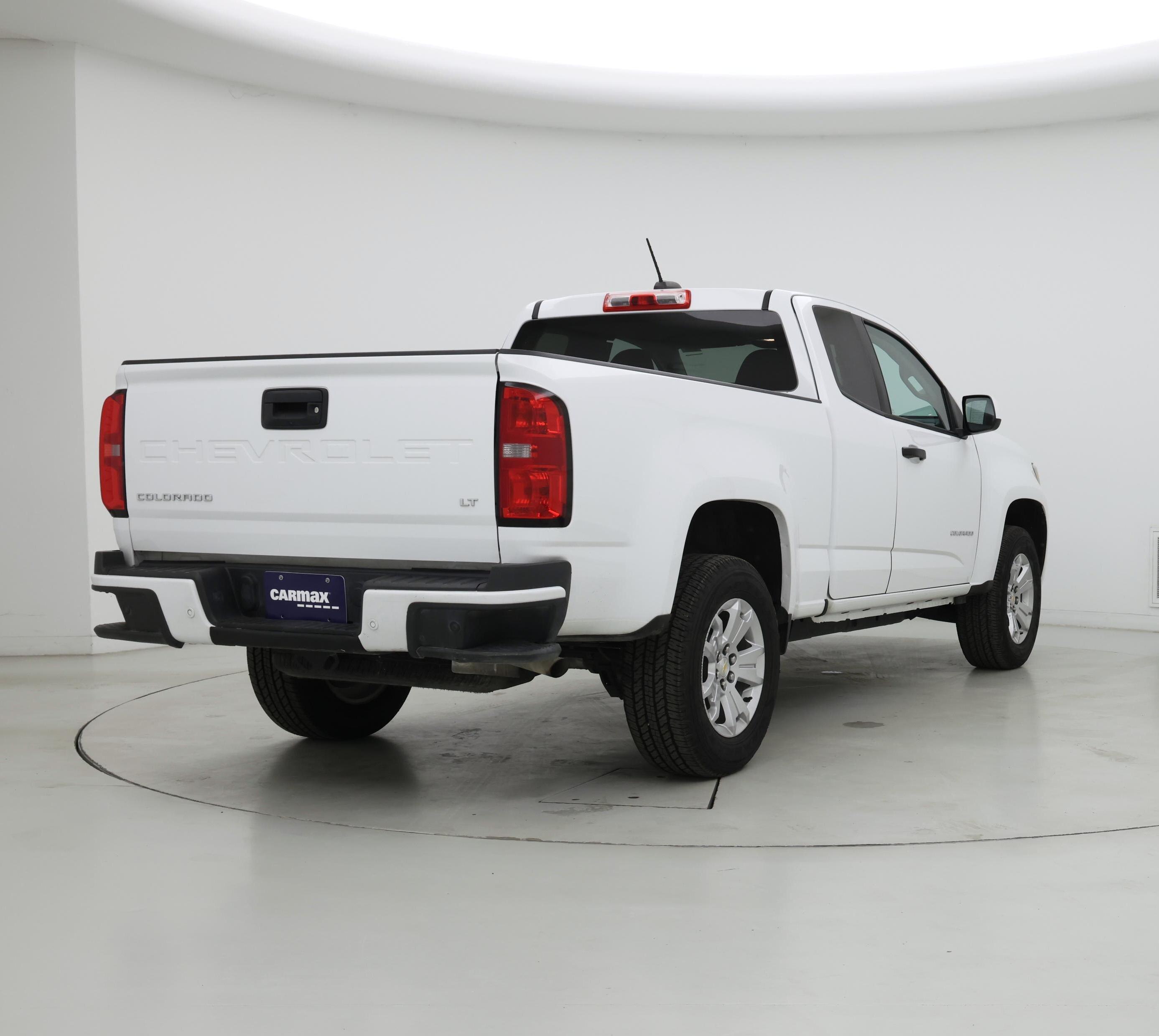 Thumbnail: 2022 Chevrolet Colorado - 8