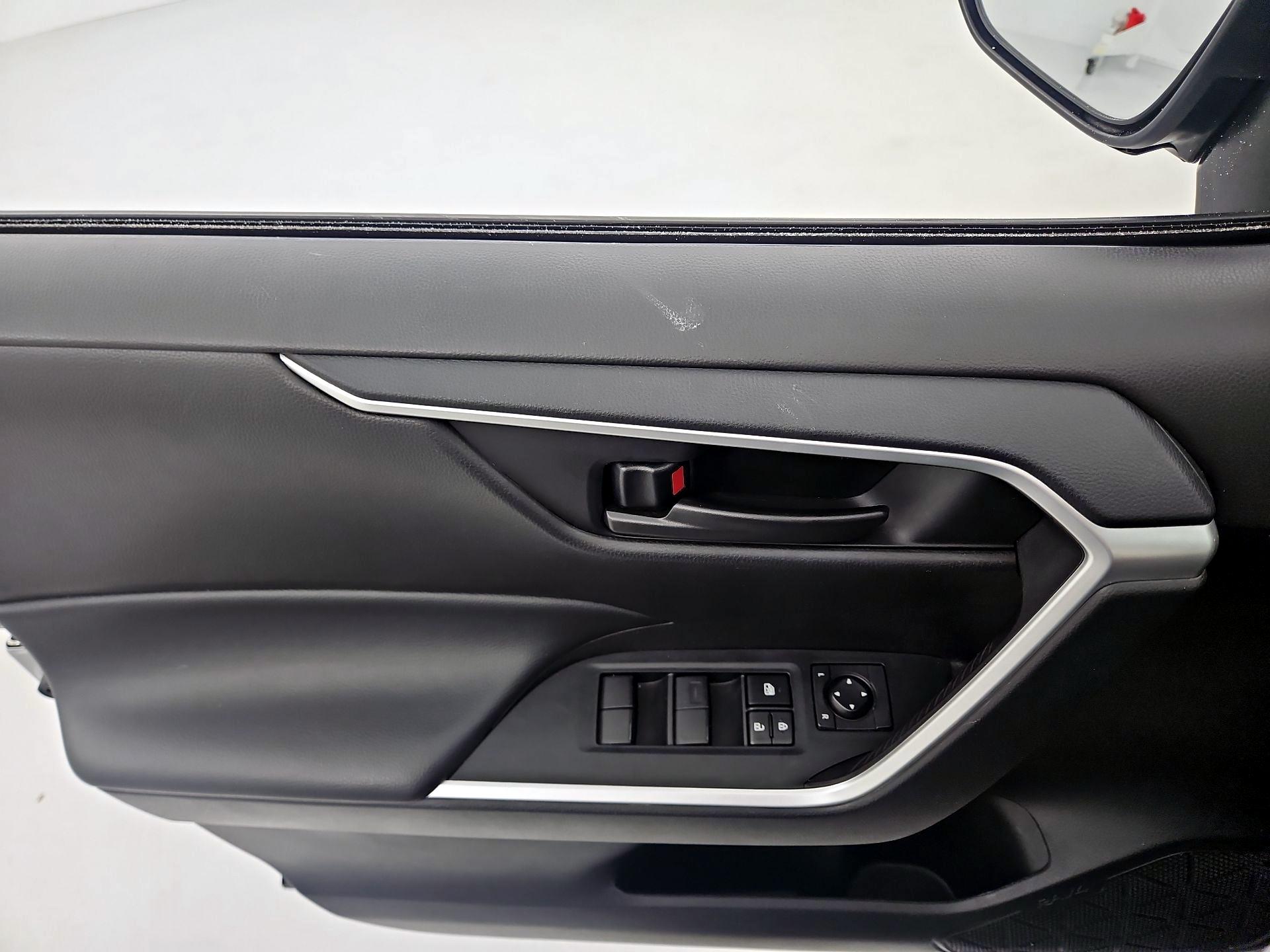 Thumbnail: 2024 Toyota RAV4 - 12