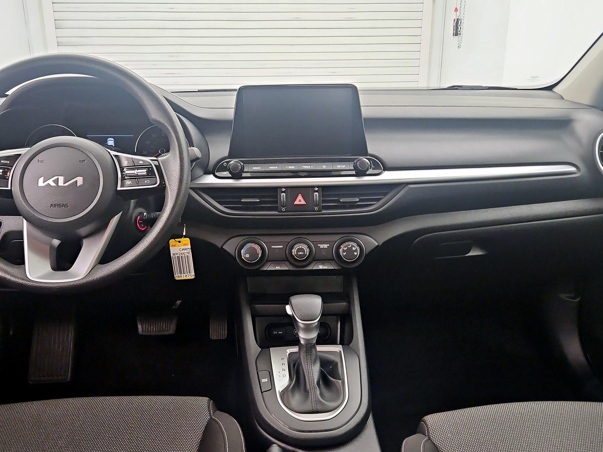 Thumbnail: 2024 Kia Forte - 9