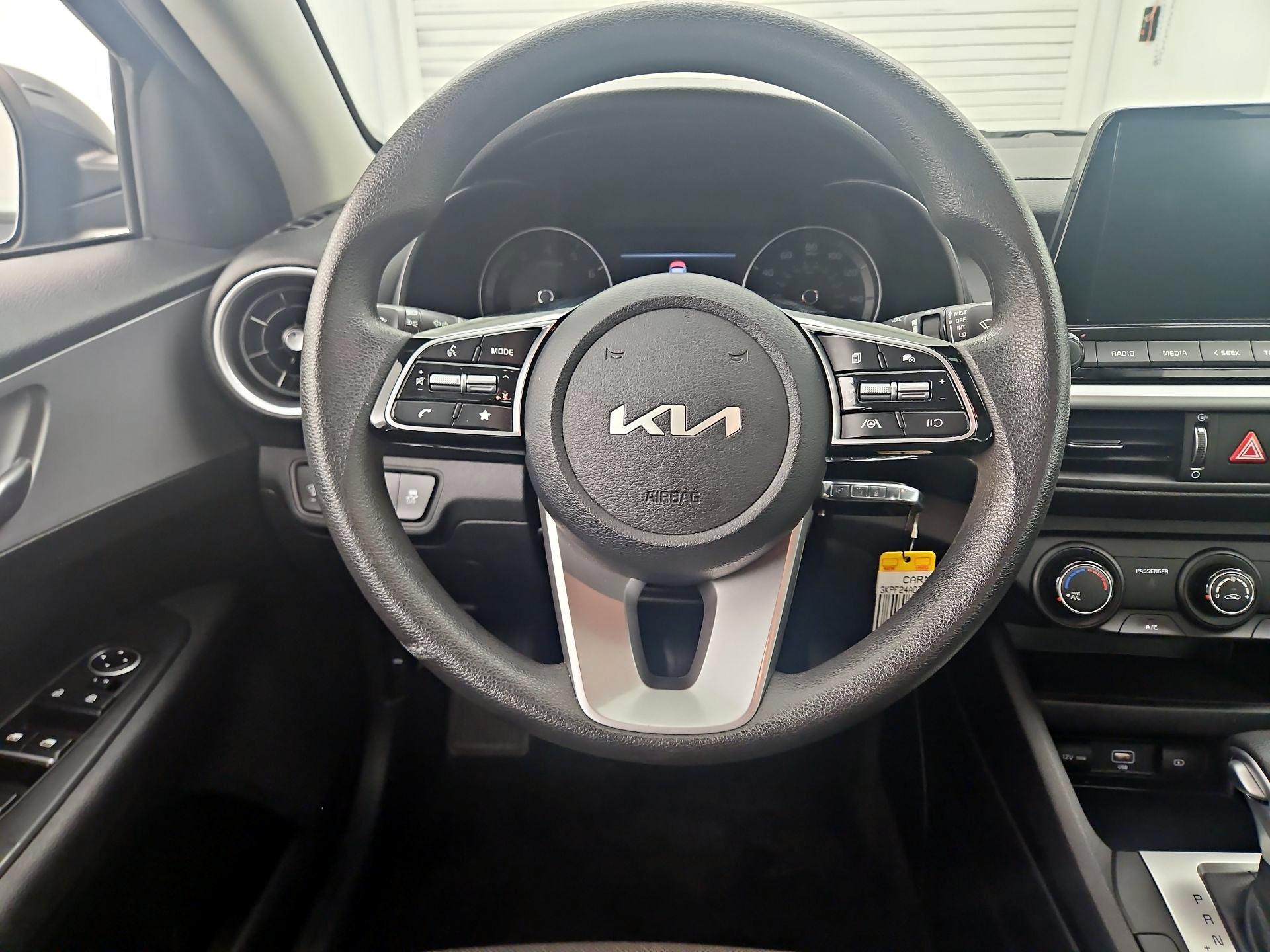 Thumbnail: 2024 Kia Forte - 10