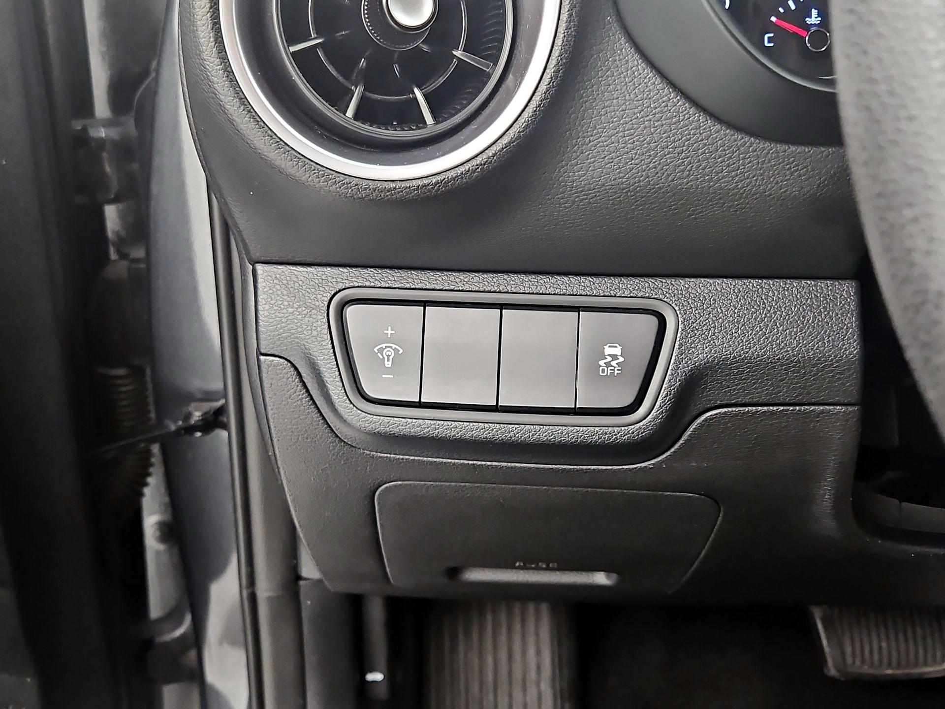 Thumbnail: 2024 Kia Forte - 13