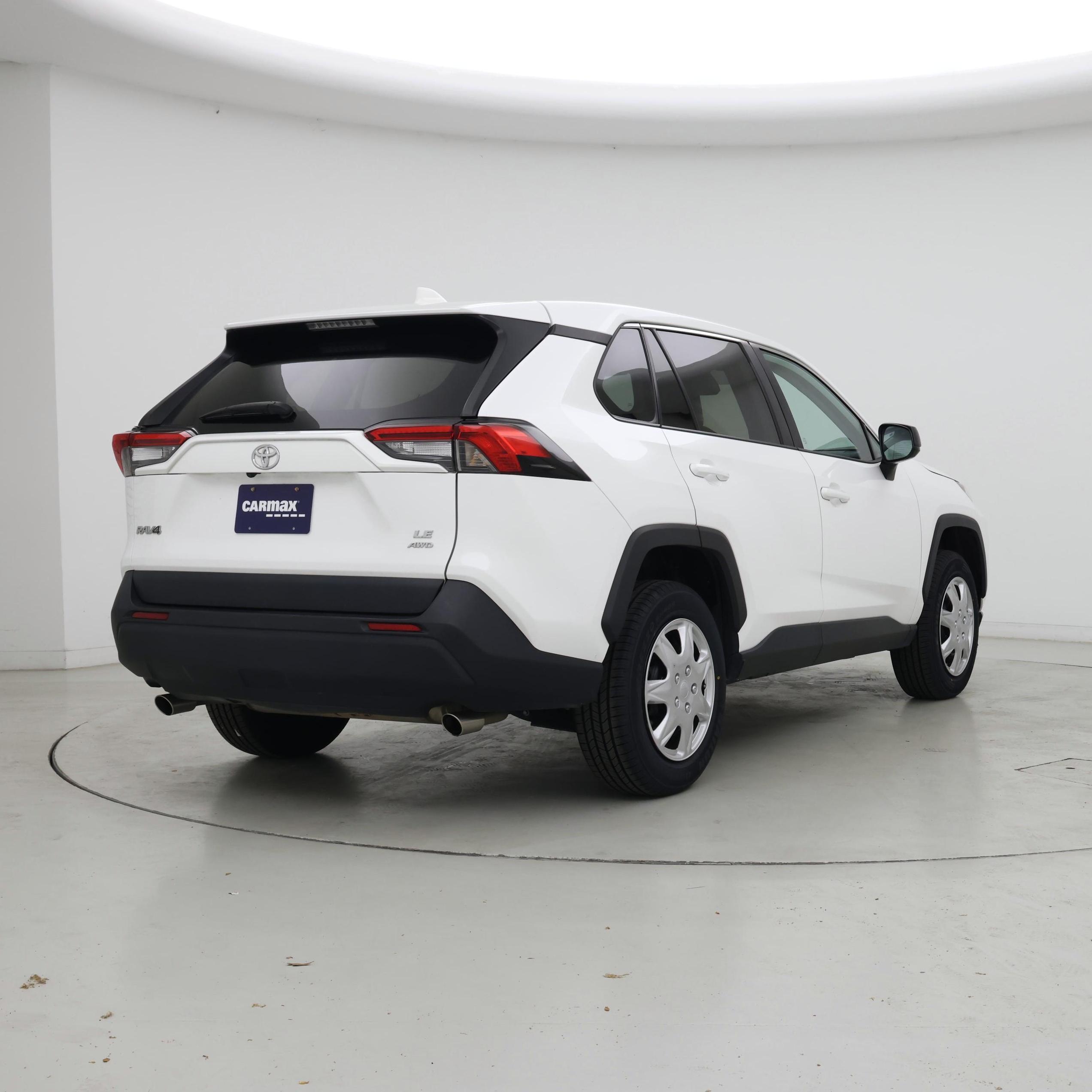 Thumbnail: 2024 Toyota RAV4 - 8