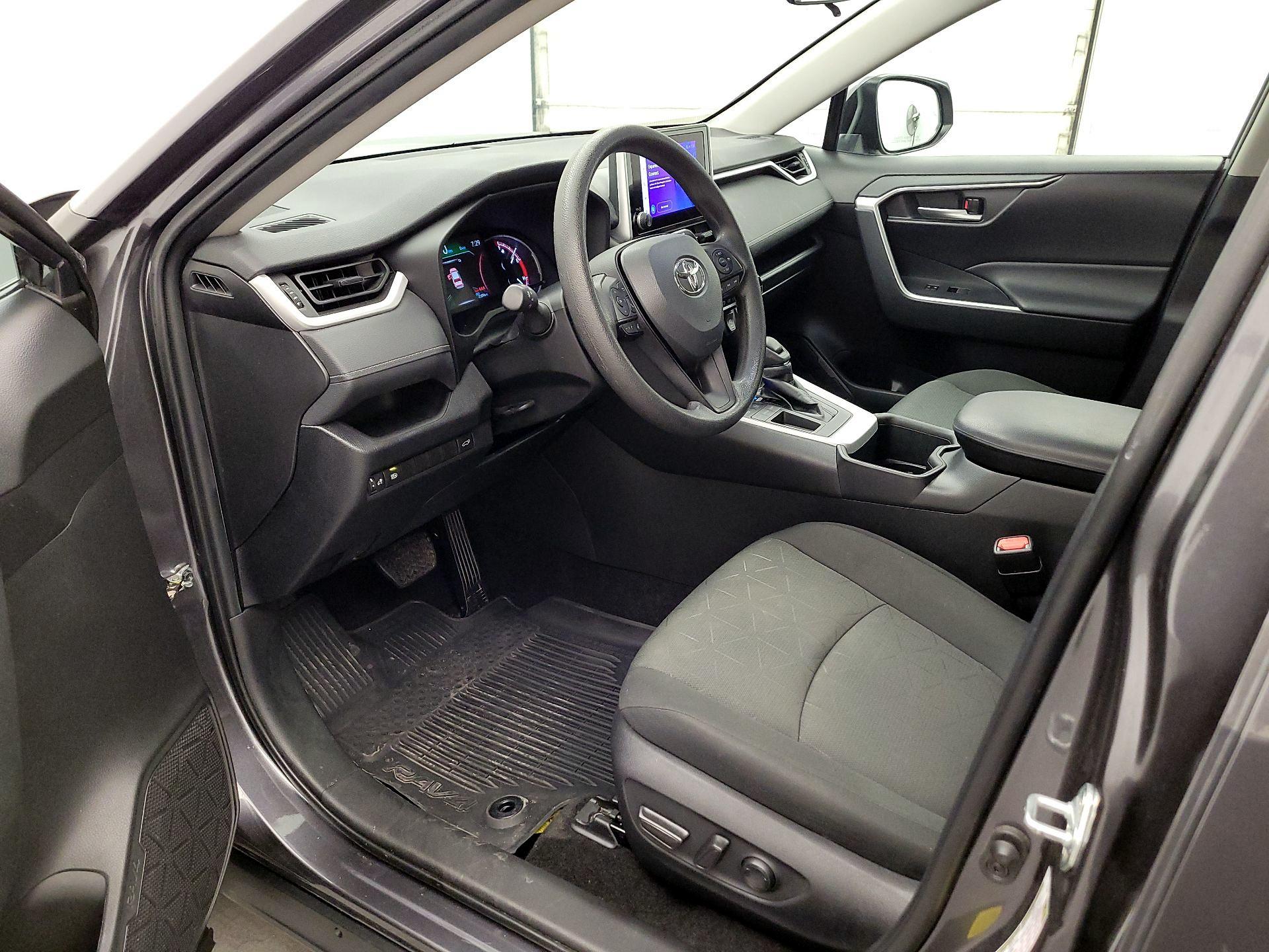 Thumbnail: 2024 Toyota RAV4 - 11