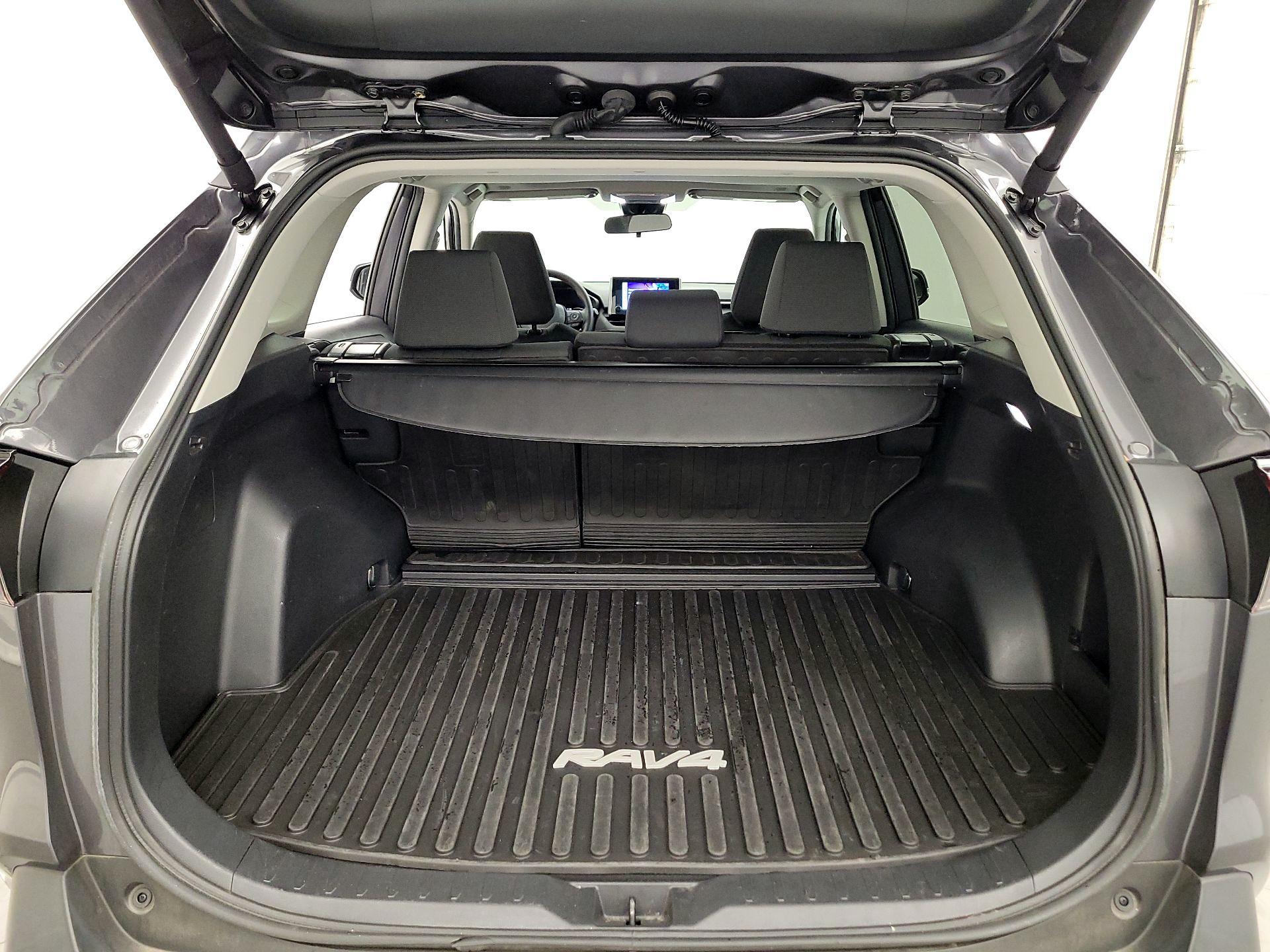 Thumbnail: 2024 Toyota RAV4 - 16