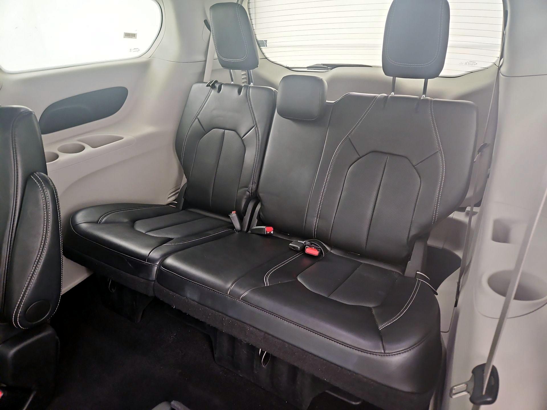 Thumbnail: 2024 Chrysler Pacifica - 20