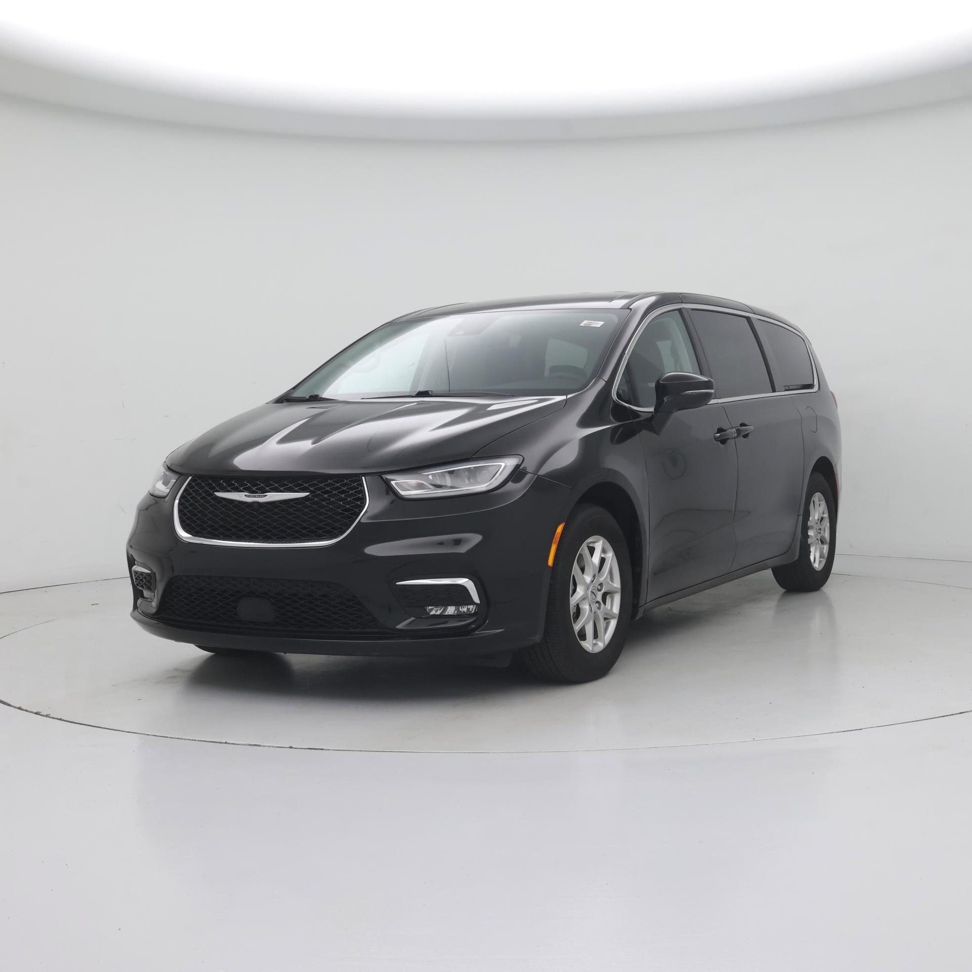 Thumbnail: 2024 Chrysler Pacifica - 4