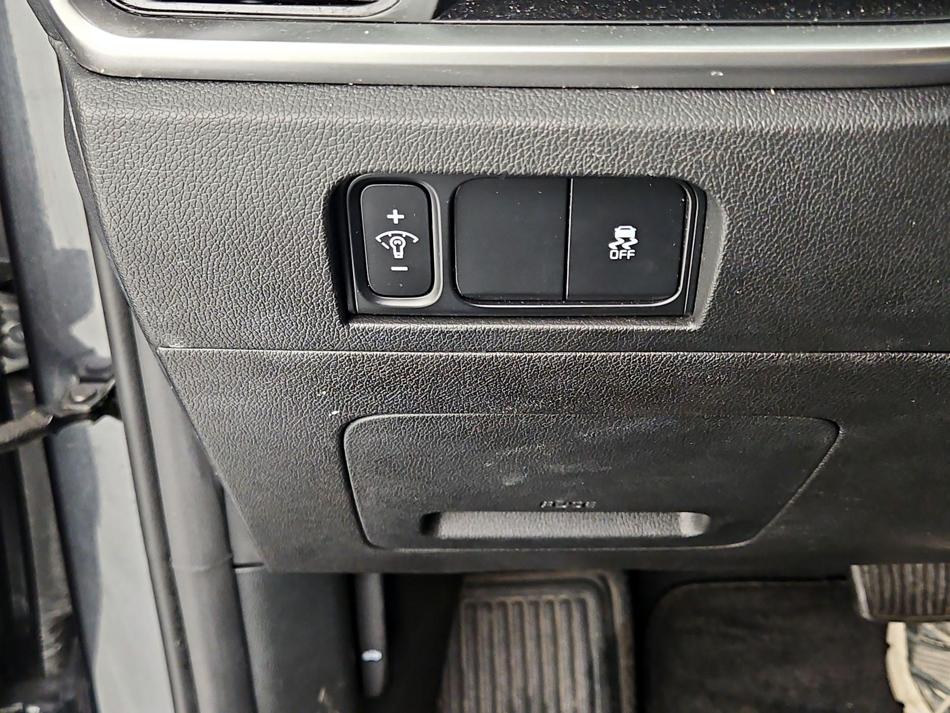 Thumbnail: 2024 Kia Sorento - 13