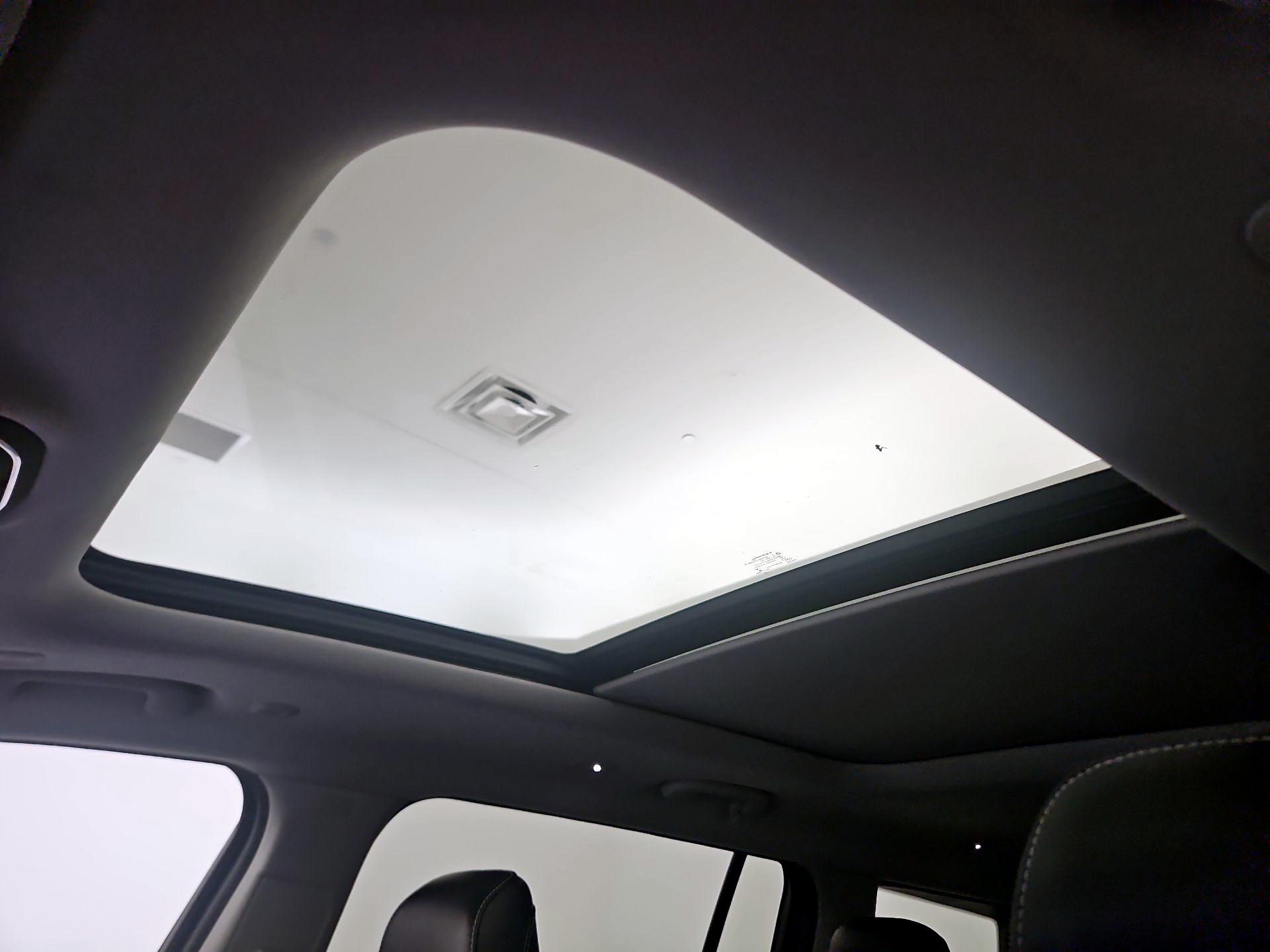 Thumbnail: 2023 Jeep Grand Cherokee L - 20