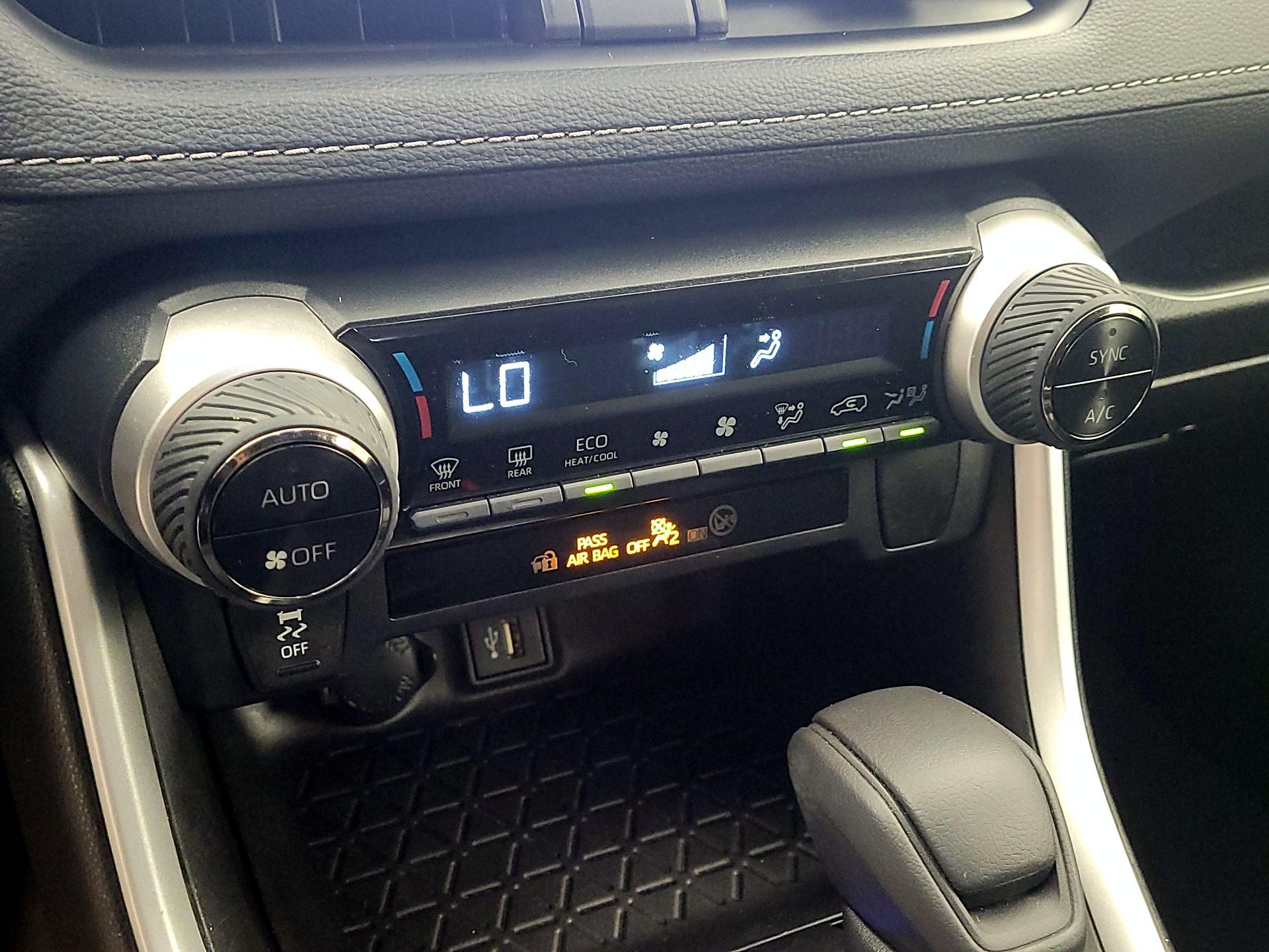 Thumbnail: 2023 Toyota RAV4 - 16