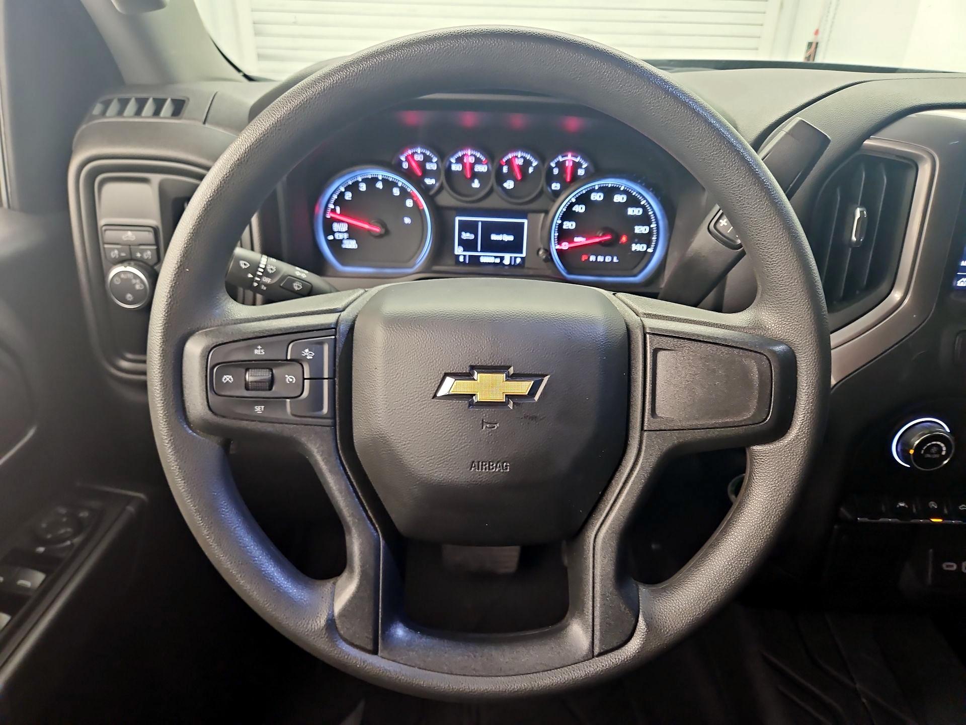 Thumbnail: 2023 Chevrolet Silverado 1500 - 10