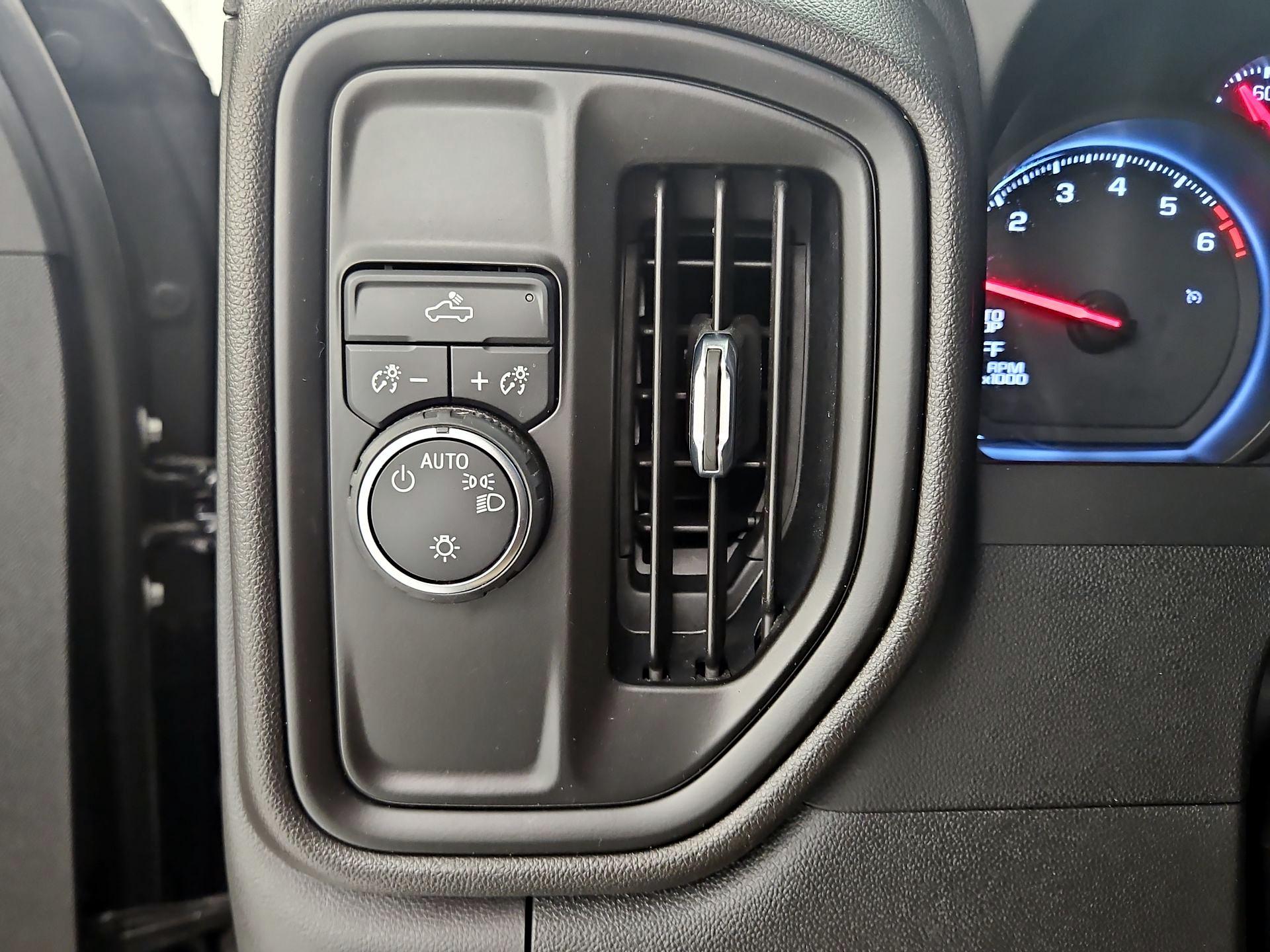 Thumbnail: 2023 Chevrolet Silverado 1500 - 13