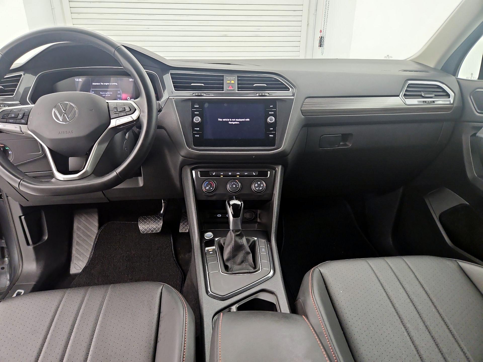 Thumbnail: 2024 Volkswagen Tiguan - 9