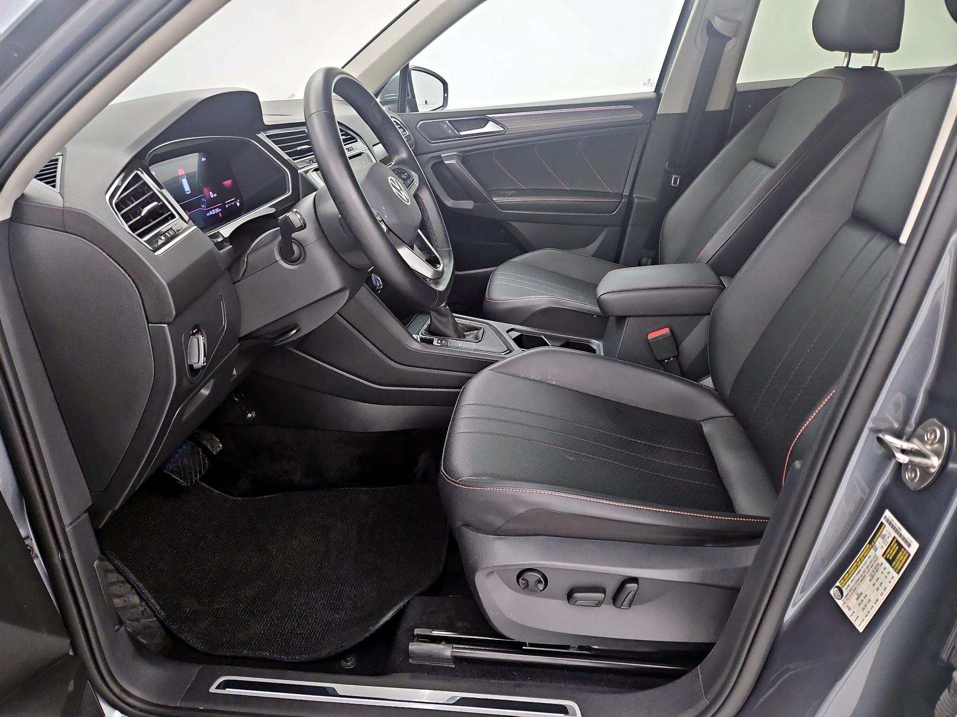 Thumbnail: 2024 Volkswagen Tiguan - 11