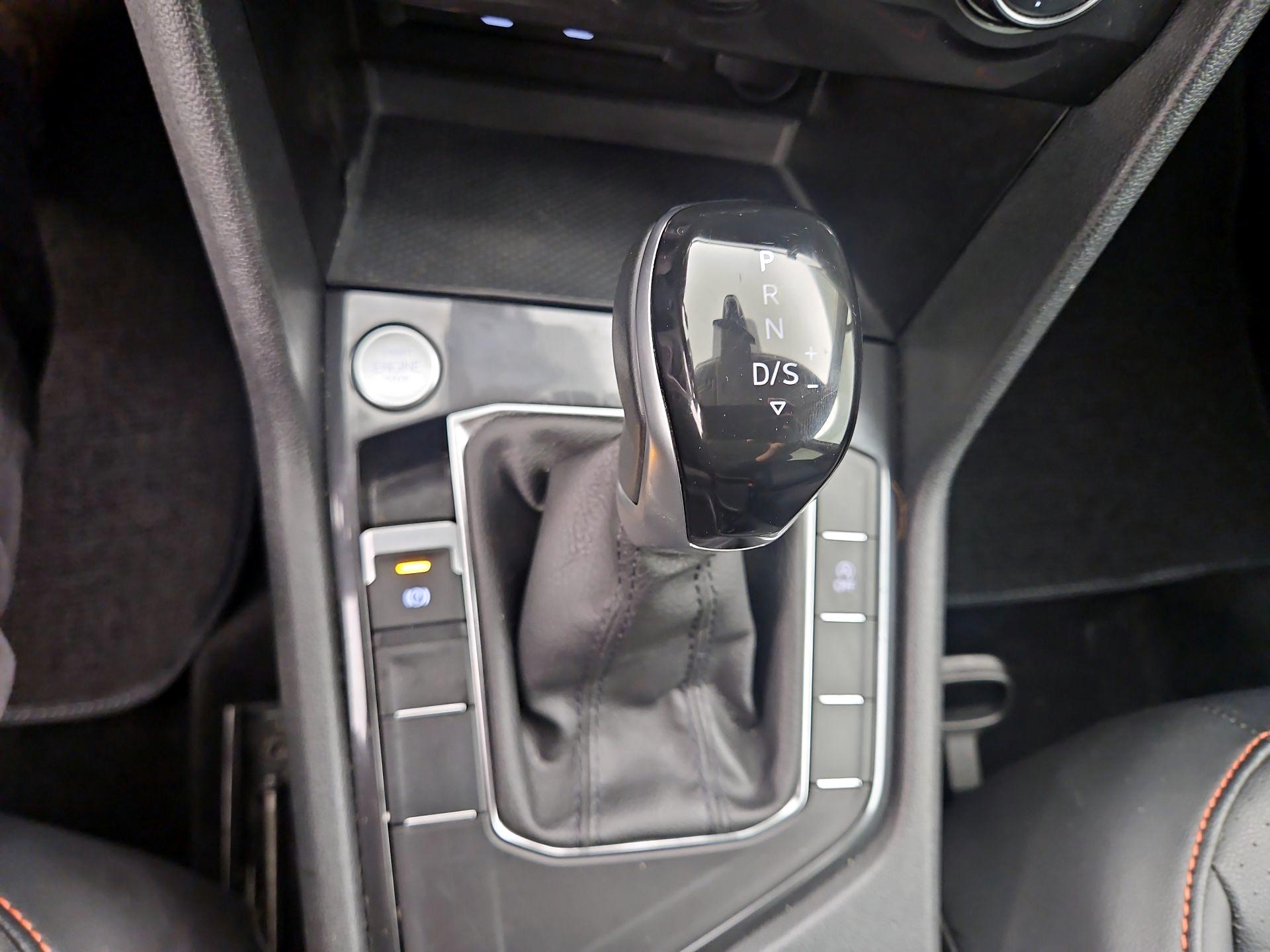 Thumbnail: 2024 Volkswagen Tiguan - 17