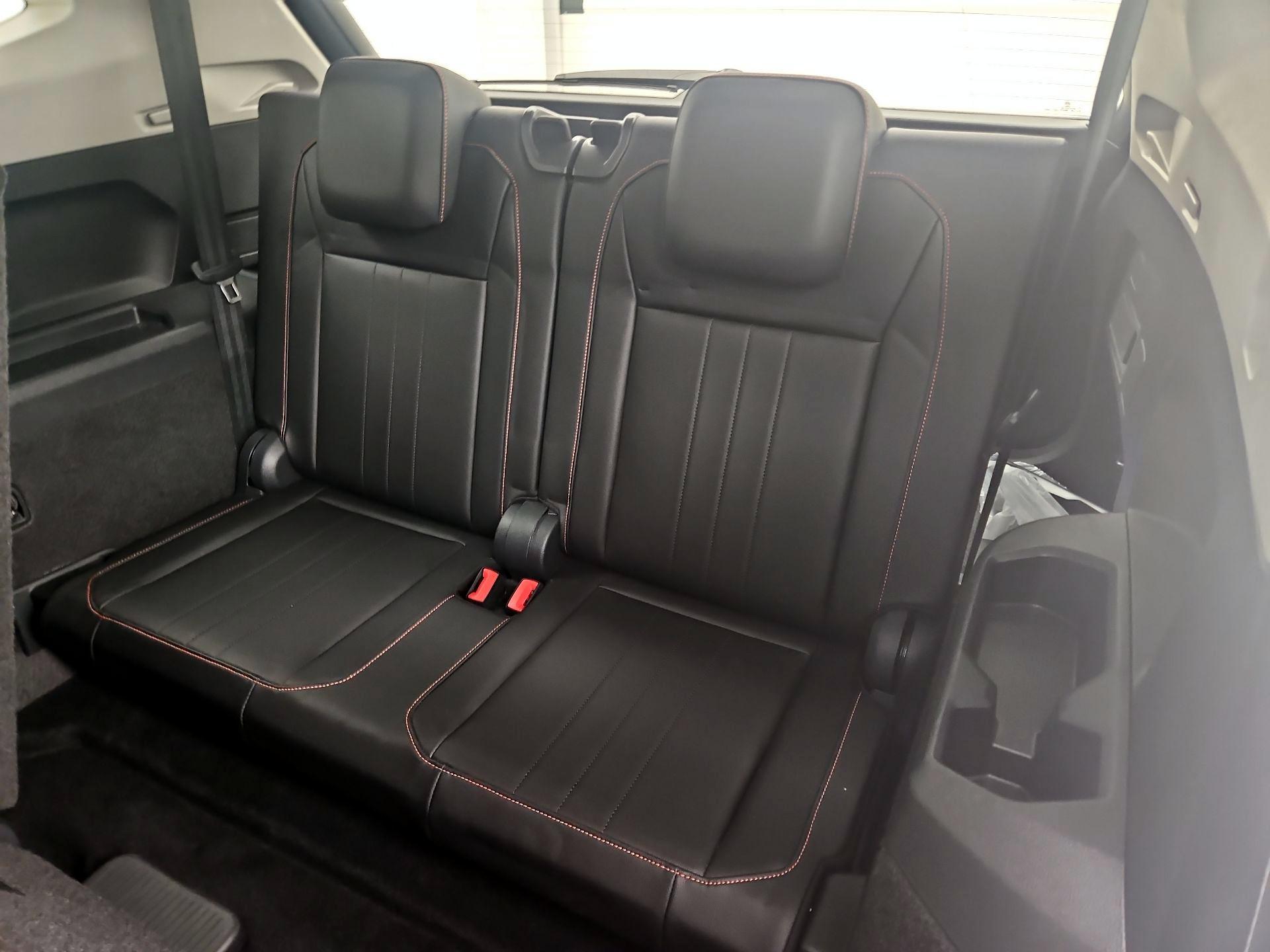 Thumbnail: 2024 Volkswagen Tiguan - 20