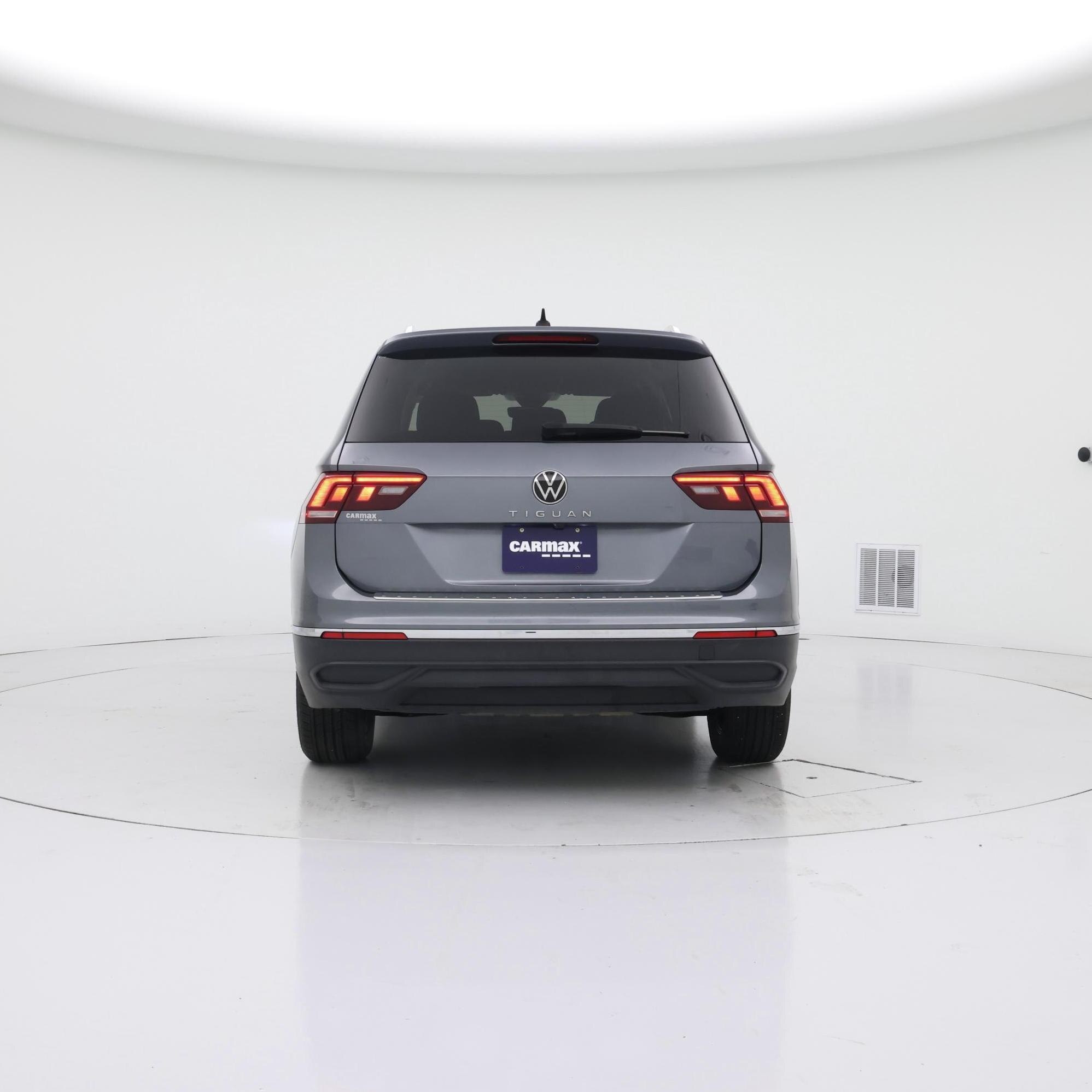 Thumbnail: 2024 Volkswagen Tiguan - 6