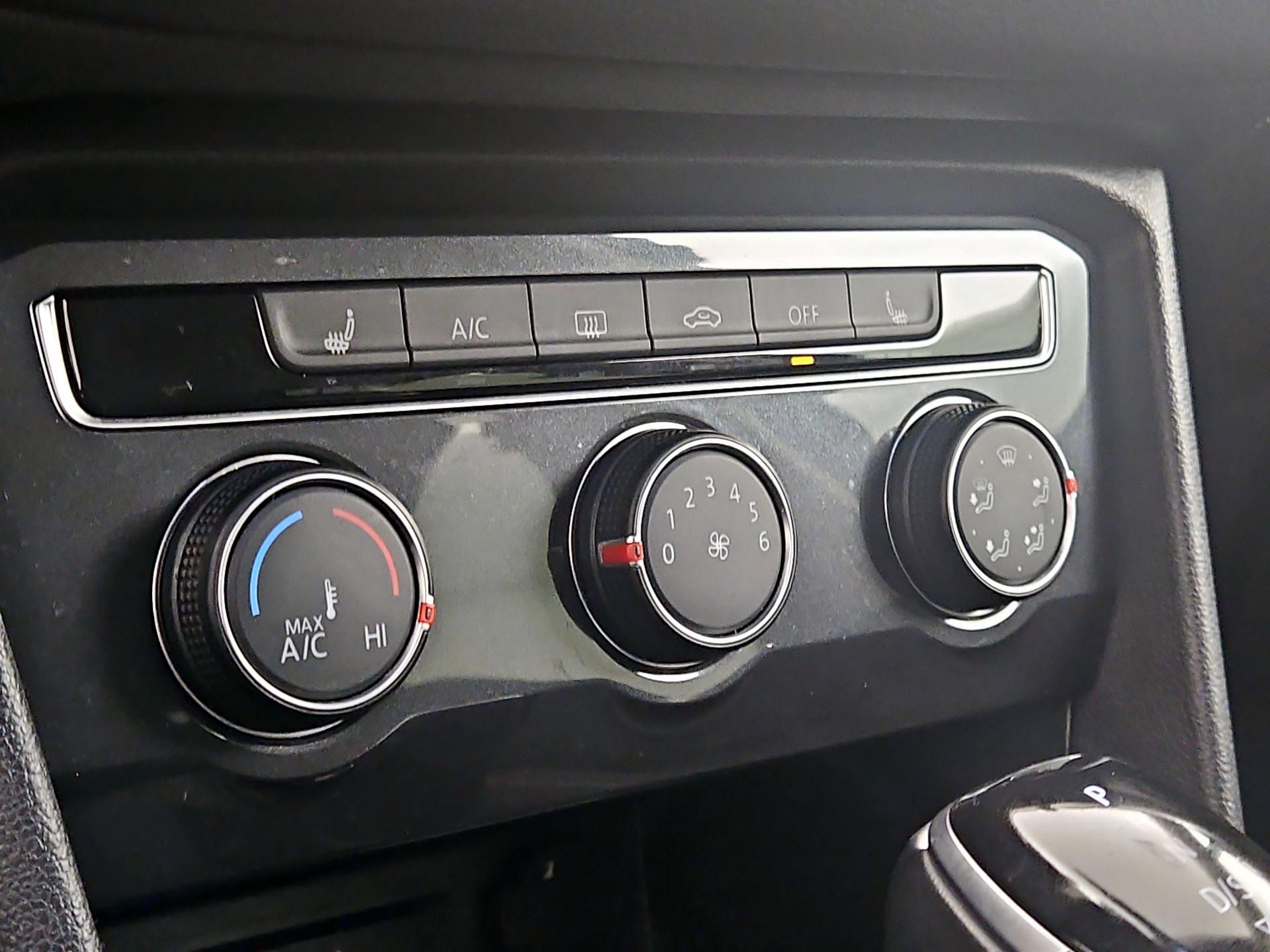 Thumbnail: 2024 Volkswagen Tiguan - 16