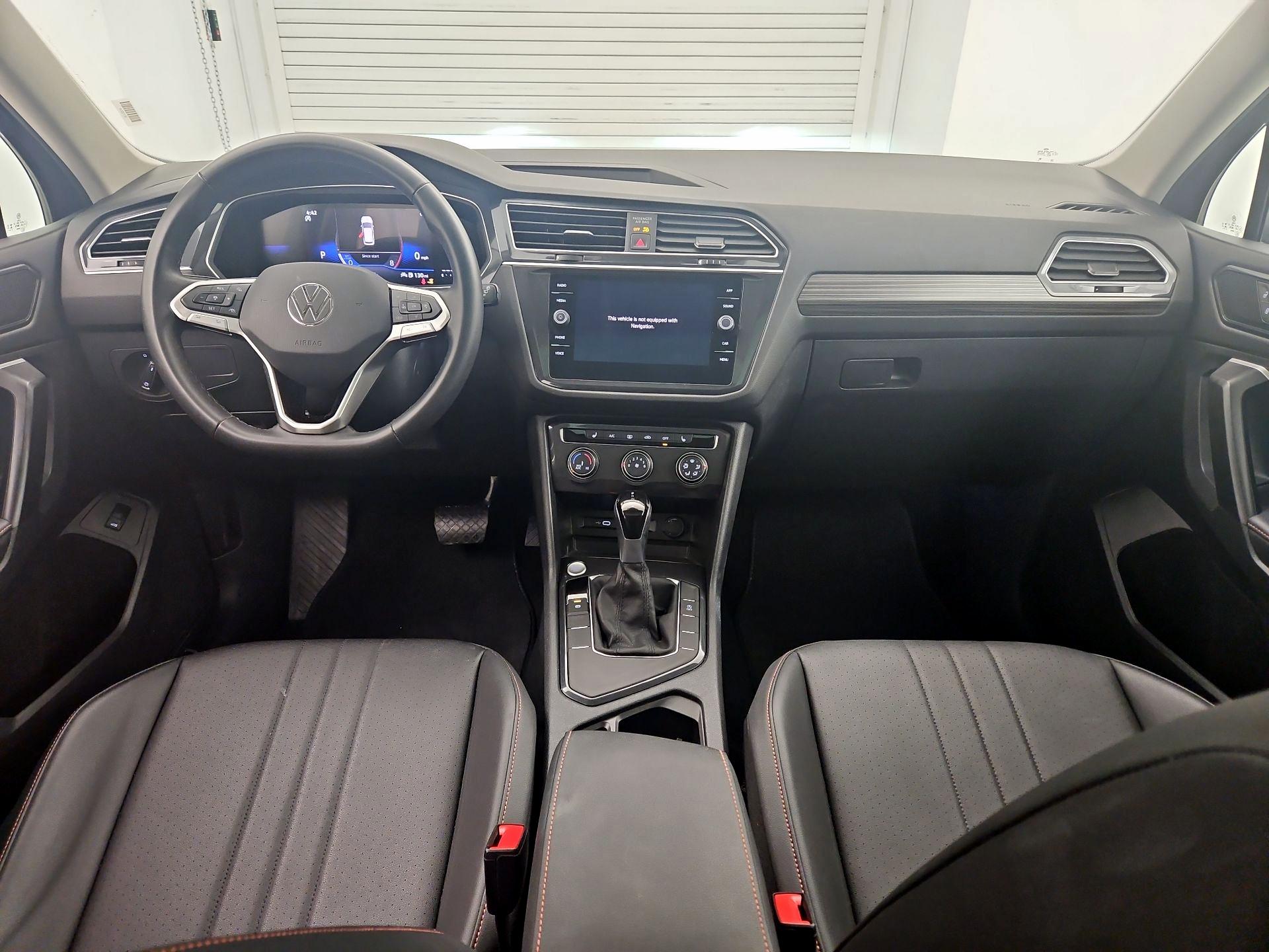 Thumbnail: 2024 Volkswagen Tiguan - 9