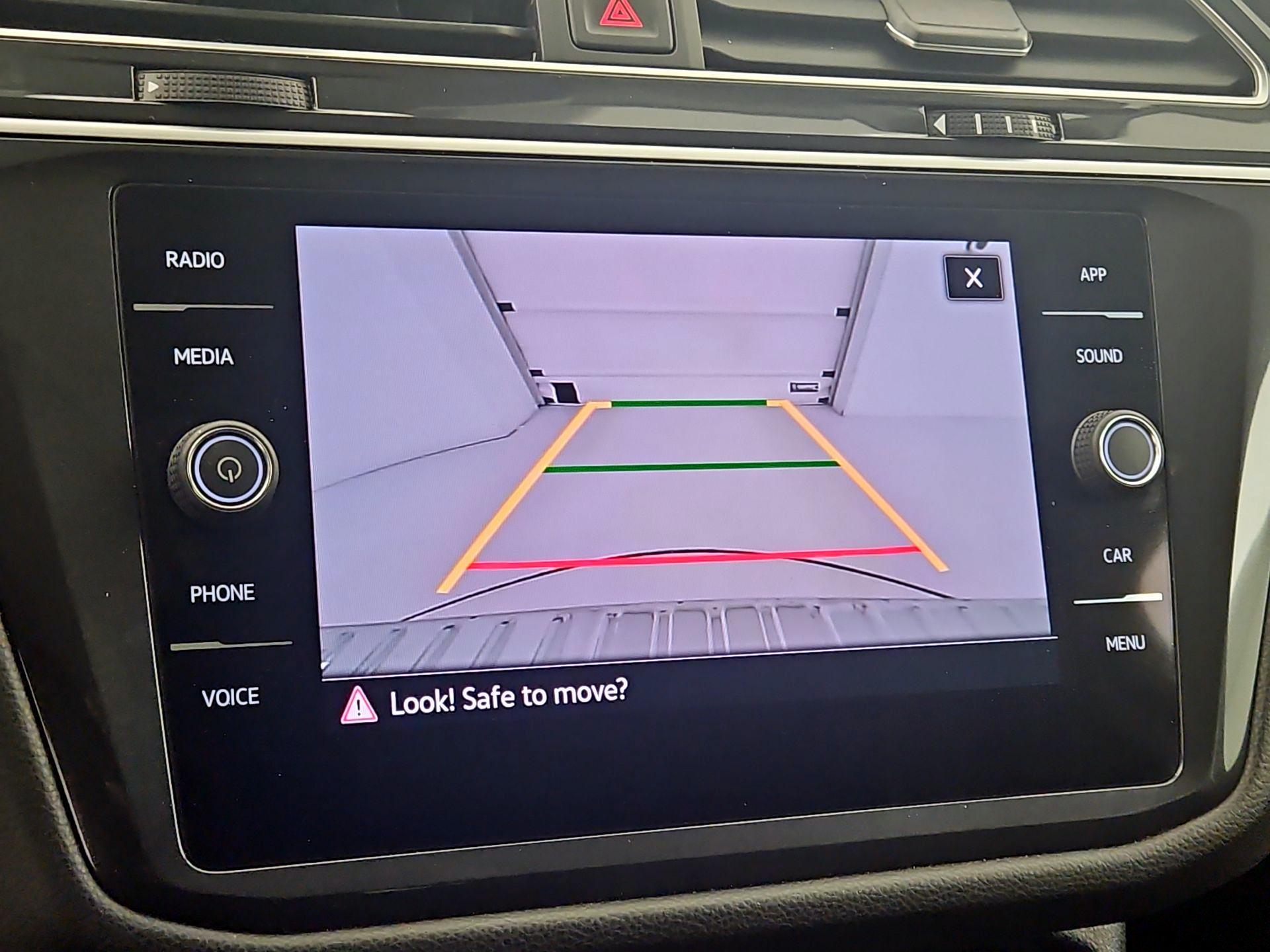 Thumbnail: 2024 Volkswagen Tiguan - 14