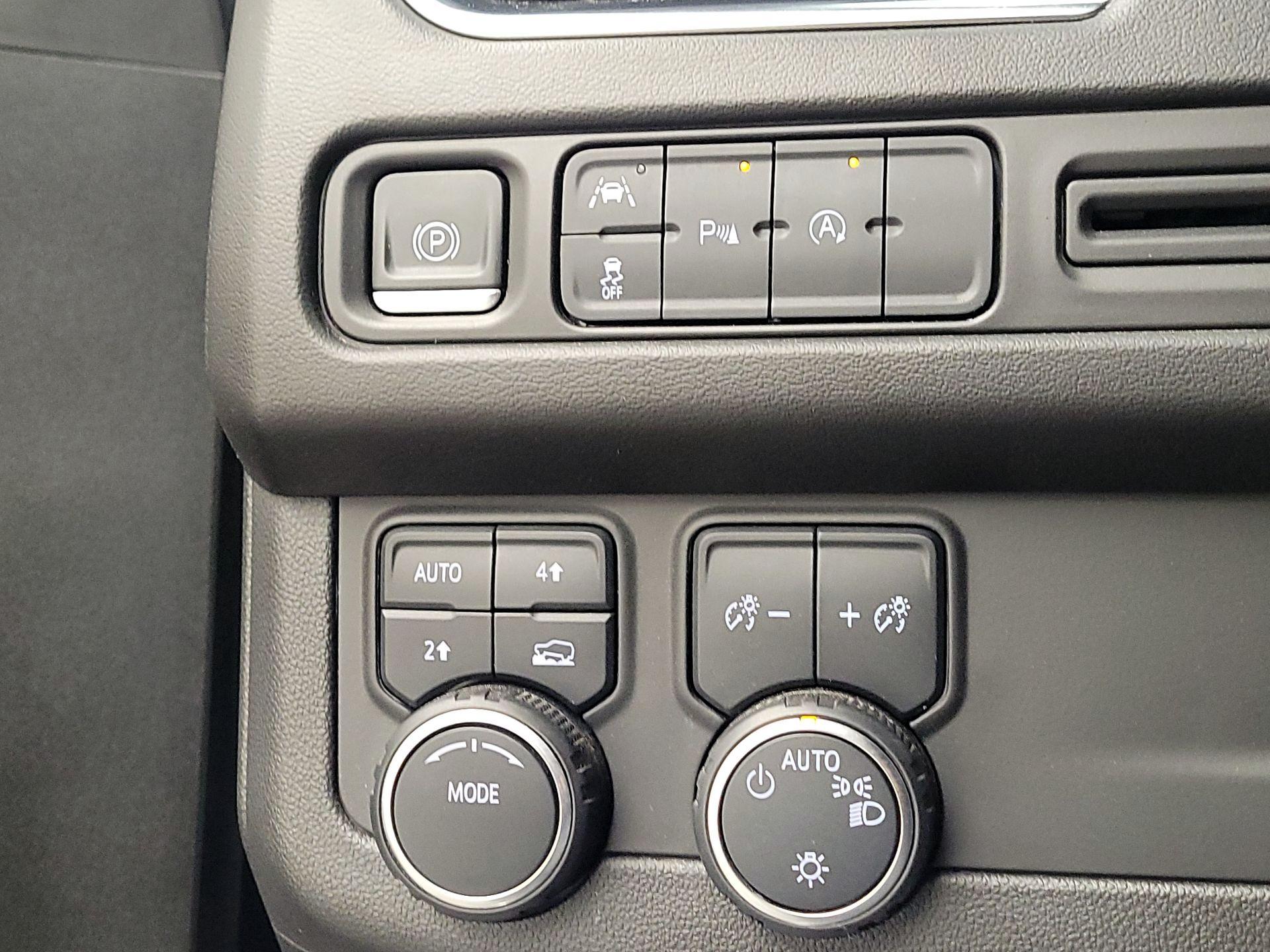 Thumbnail: 2024 Chevrolet Tahoe - 13