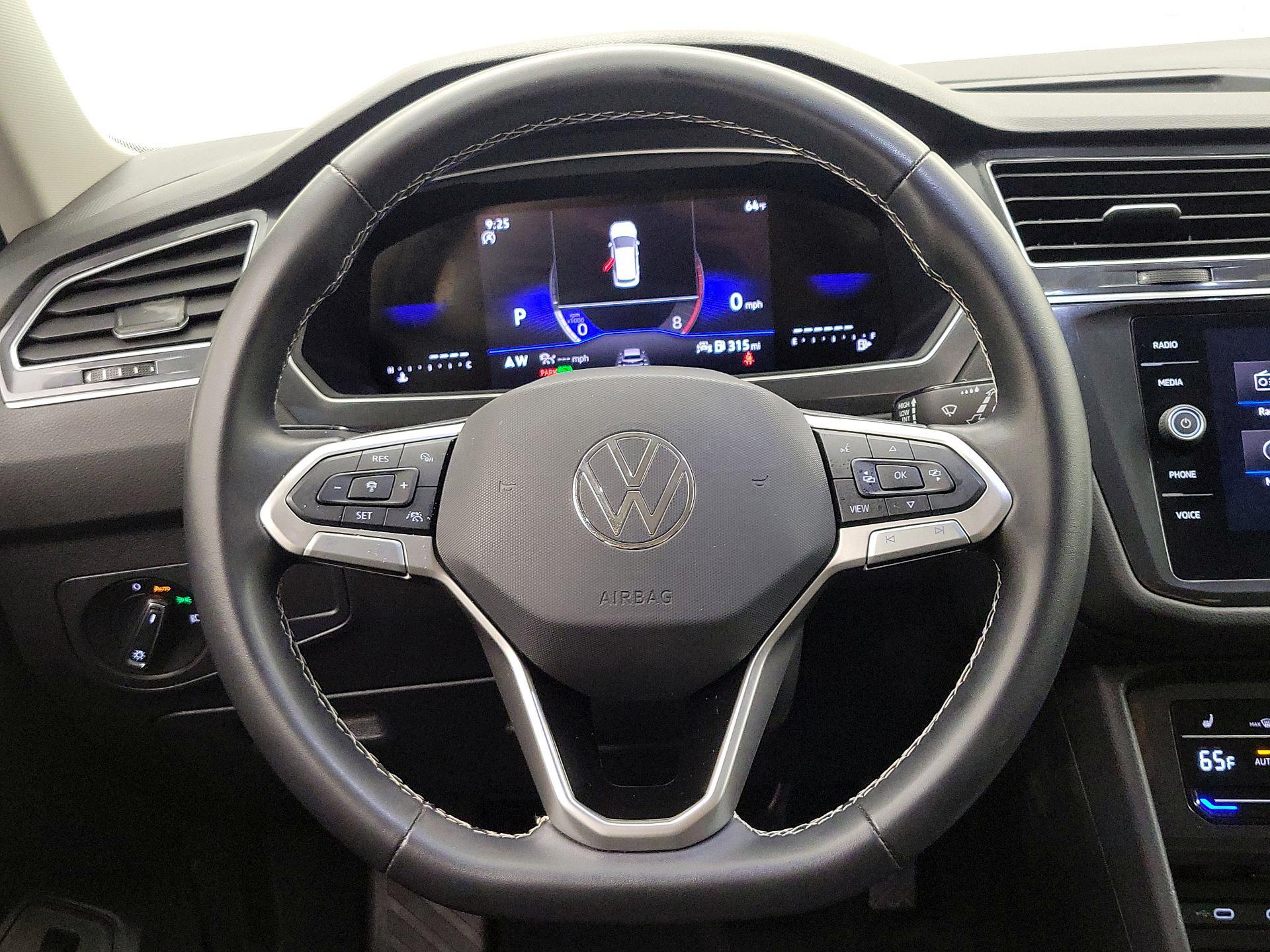 Thumbnail: 2024 Volkswagen Tiguan - 10