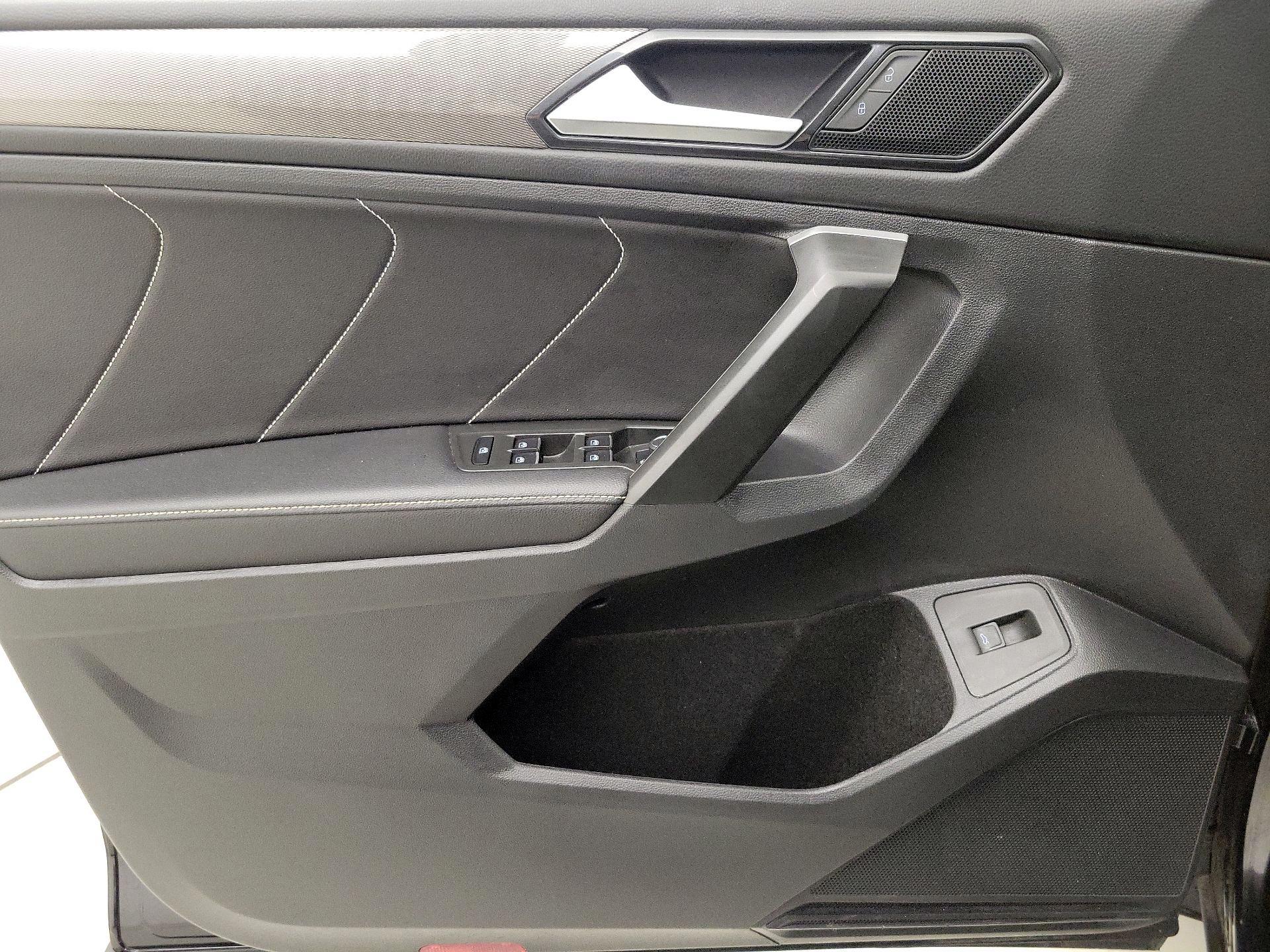 Thumbnail: 2024 Volkswagen Tiguan - 12