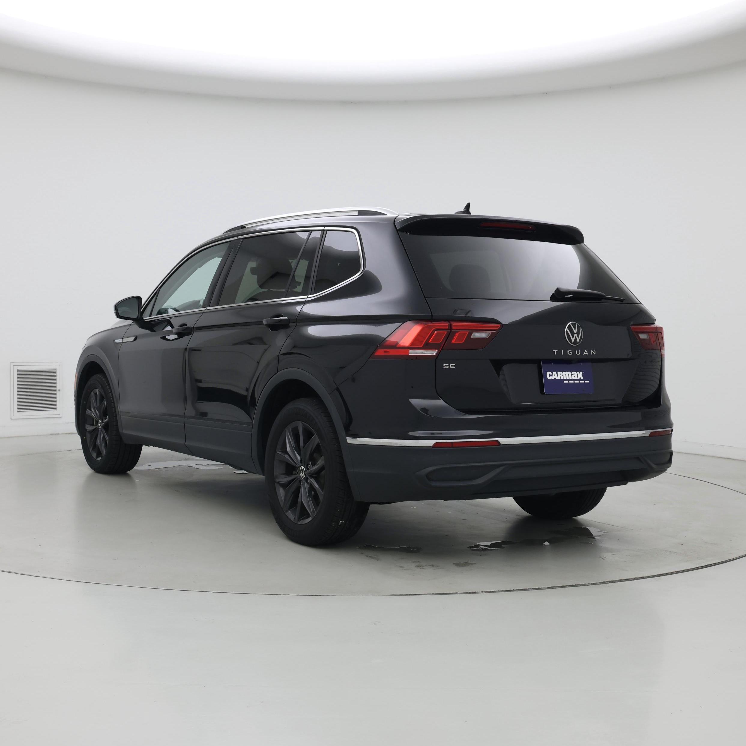 Thumbnail: 2024 Volkswagen Tiguan - 2