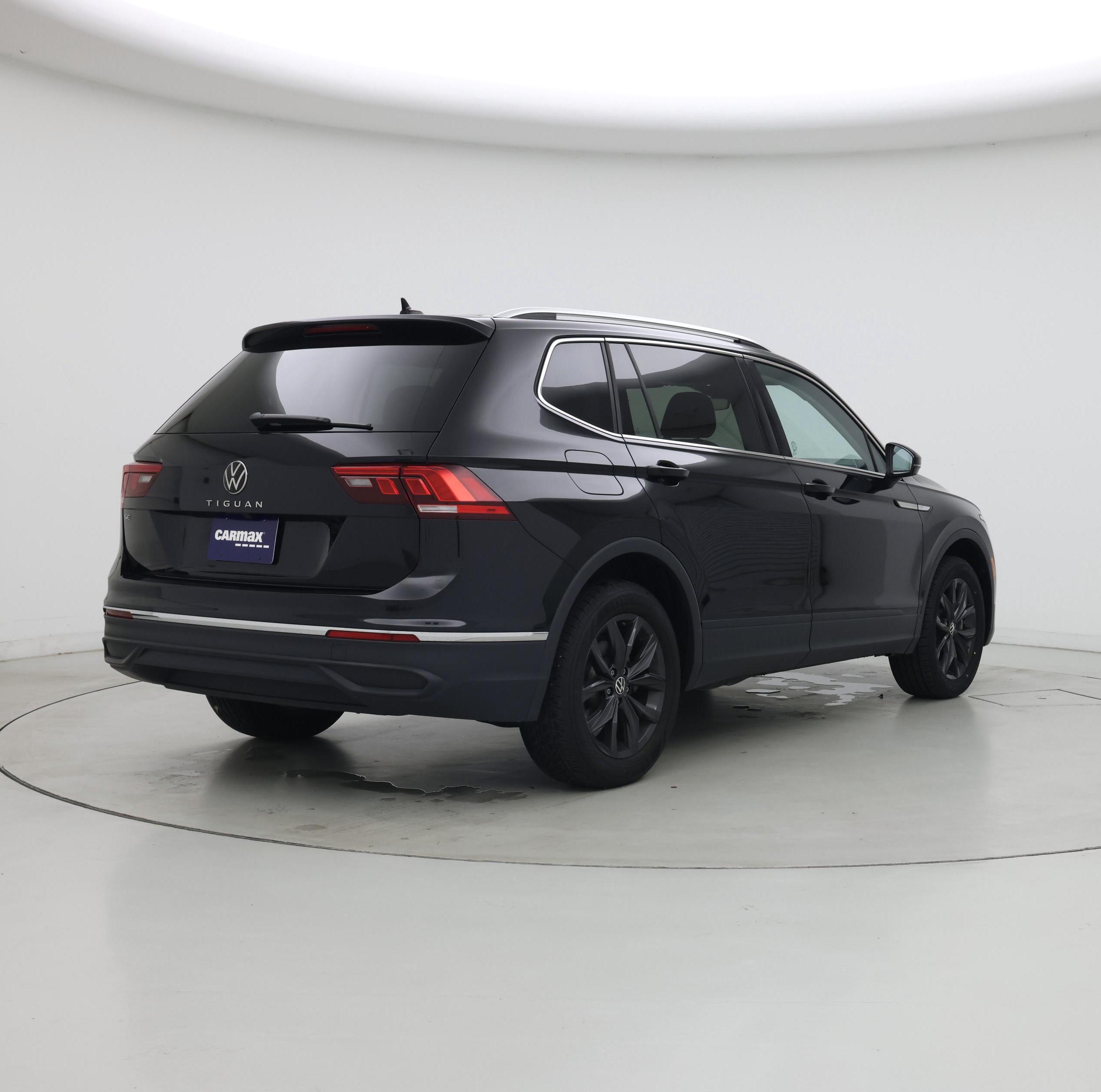 Thumbnail: 2024 Volkswagen Tiguan - 8