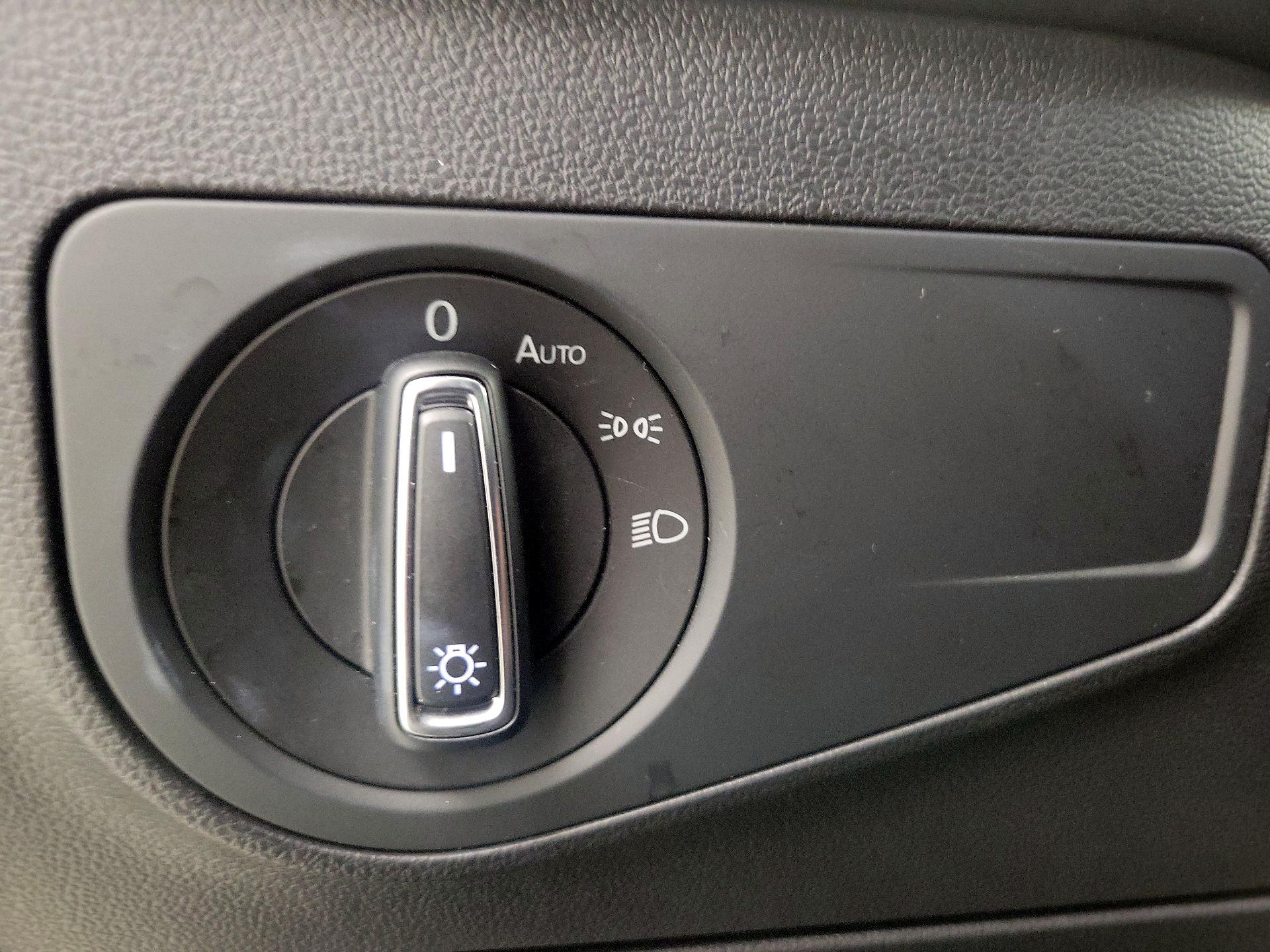 Thumbnail: 2024 Volkswagen Tiguan - 13