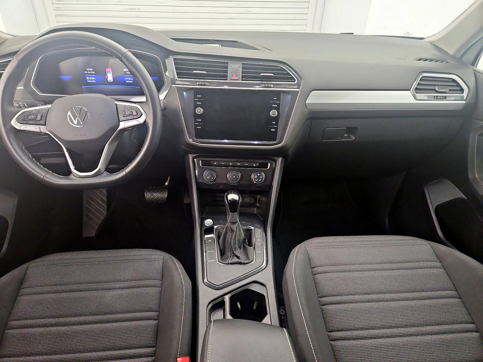 Thumbnail: 2024 Volkswagen Tiguan - 9