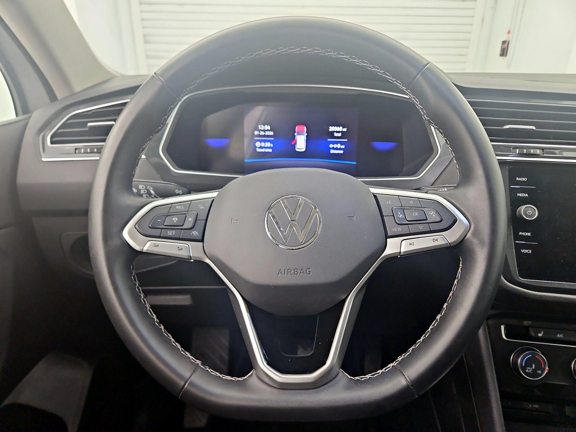 Thumbnail: 2024 Volkswagen Tiguan - 10