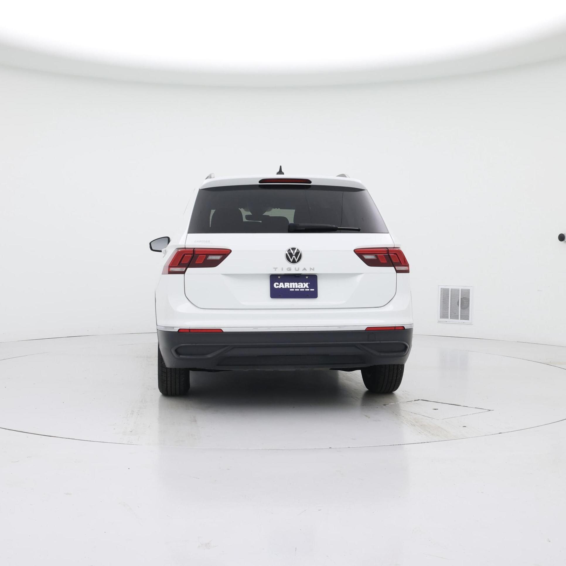 Thumbnail: 2024 Volkswagen Tiguan - 6