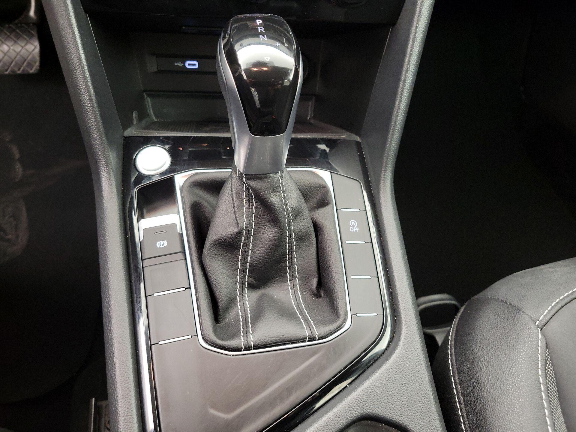 Thumbnail: 2024 Volkswagen Taos - 17