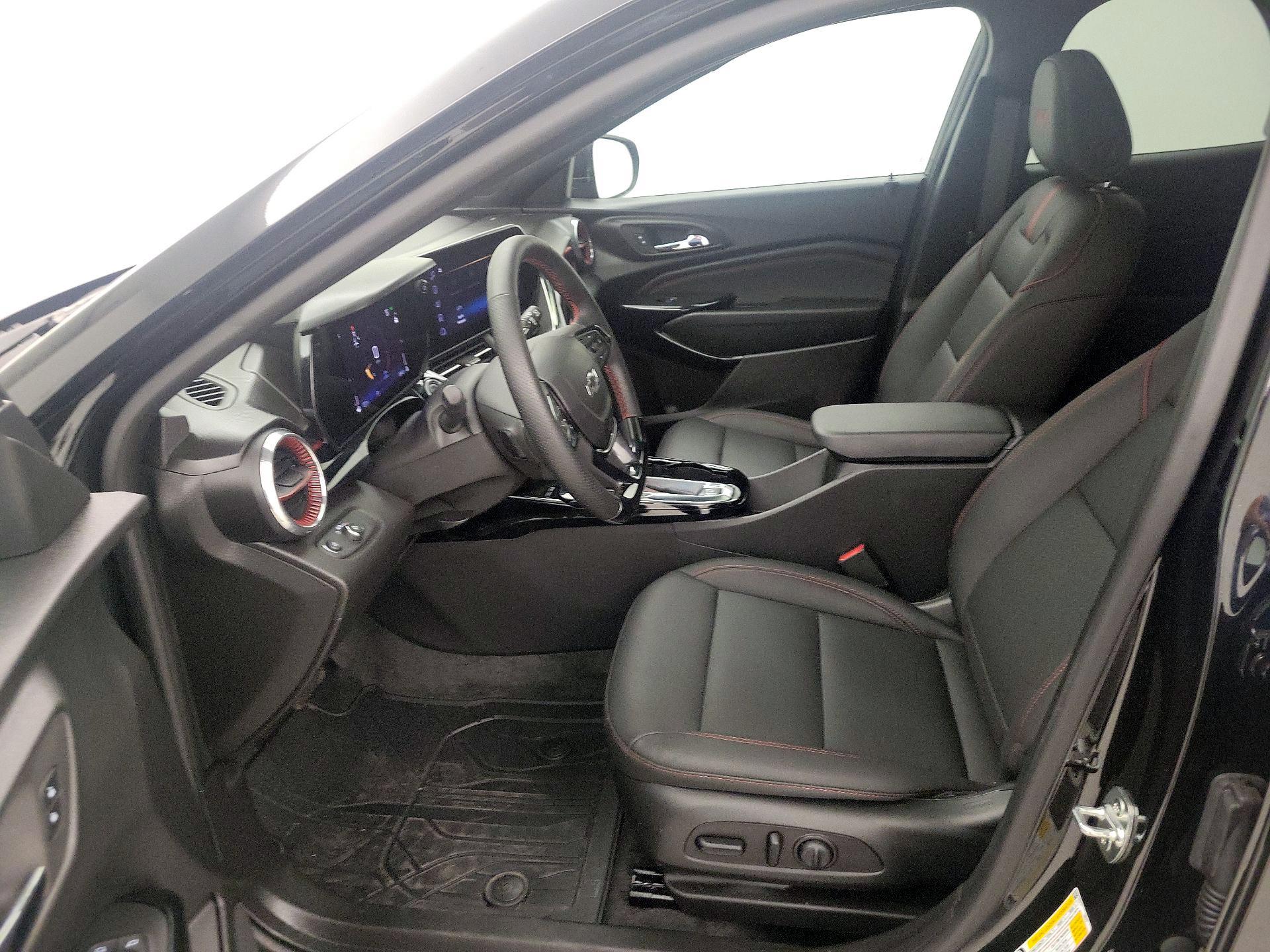 Thumbnail: 2025 Chevrolet Trax - 11