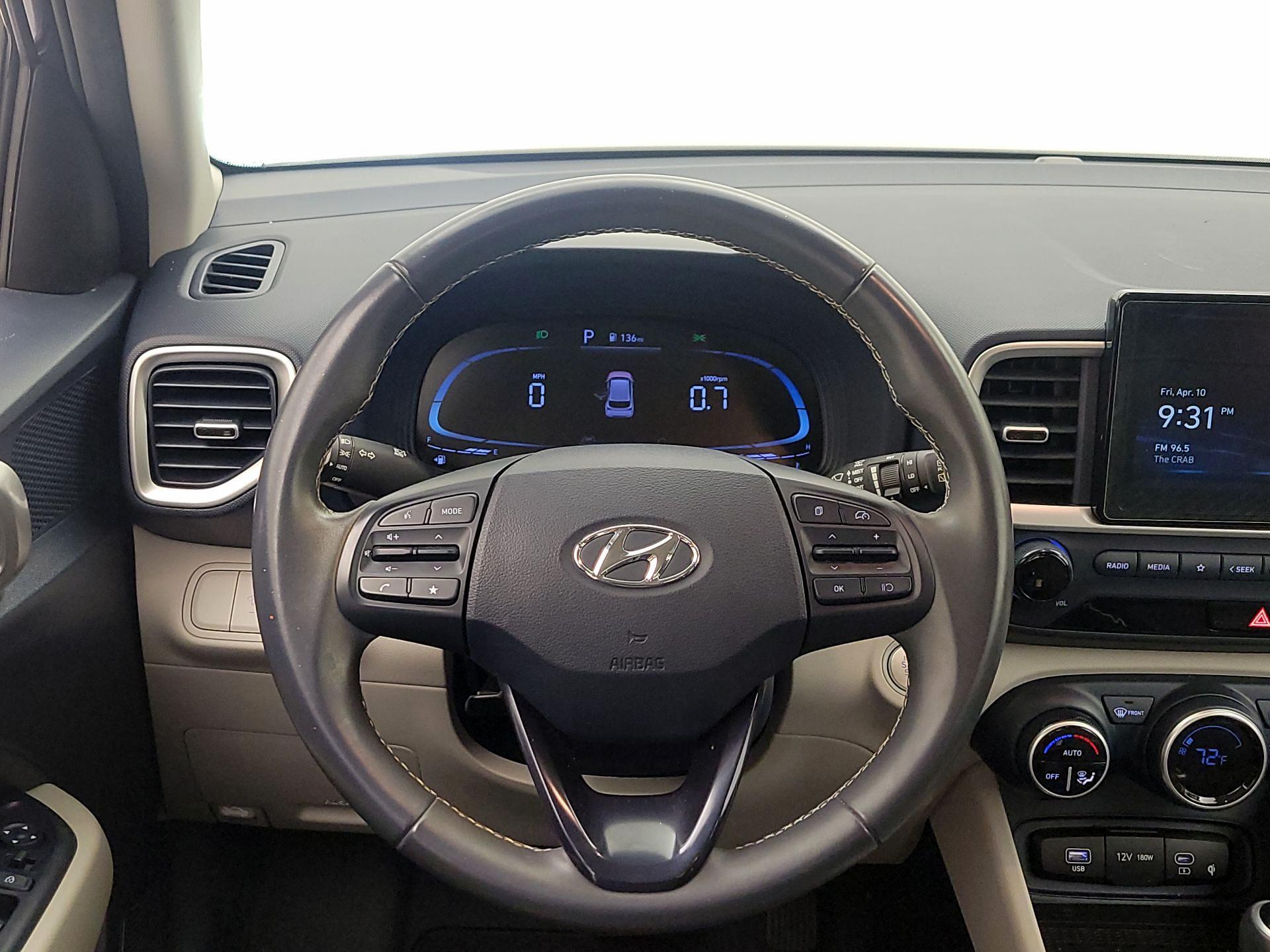 Thumbnail: 2023 Hyundai Venue - 10