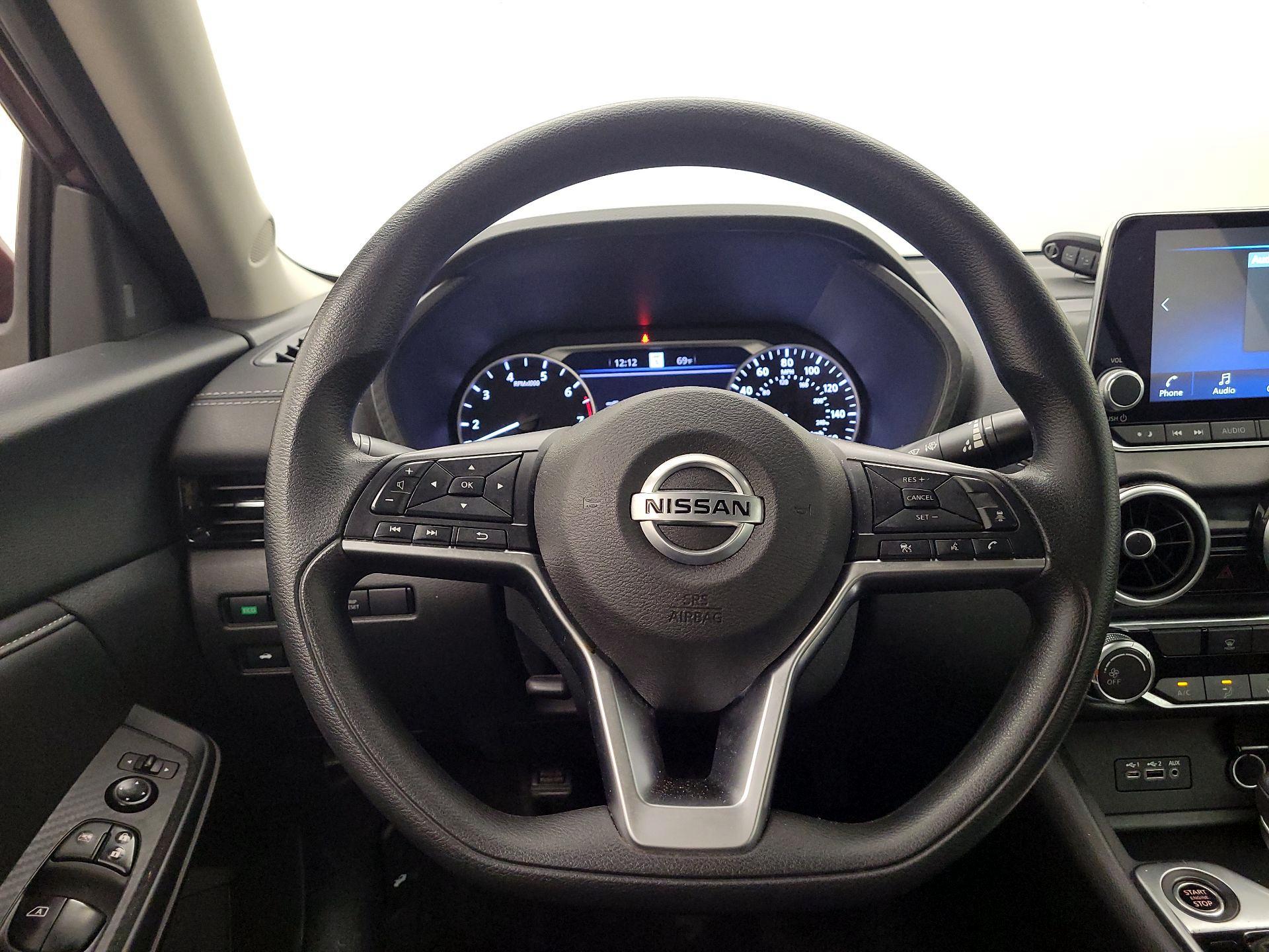 Thumbnail: 2023 Nissan Sentra - 10