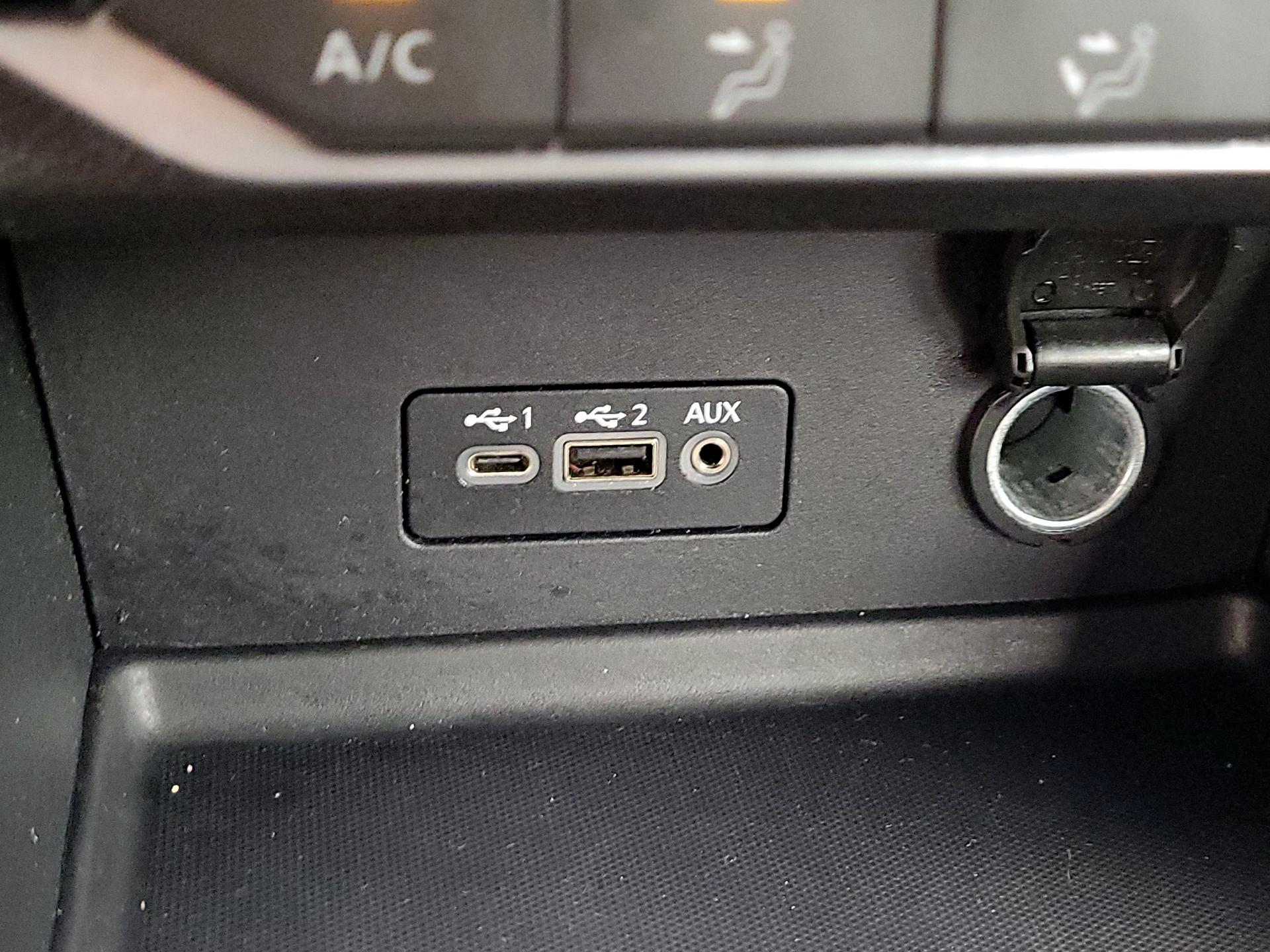 Thumbnail: 2023 Nissan Sentra - 18