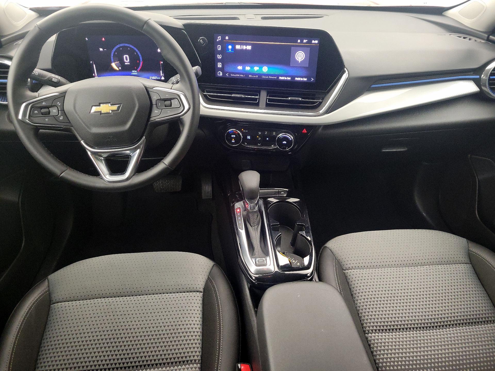 Thumbnail: 2025 Chevrolet Trax - 9