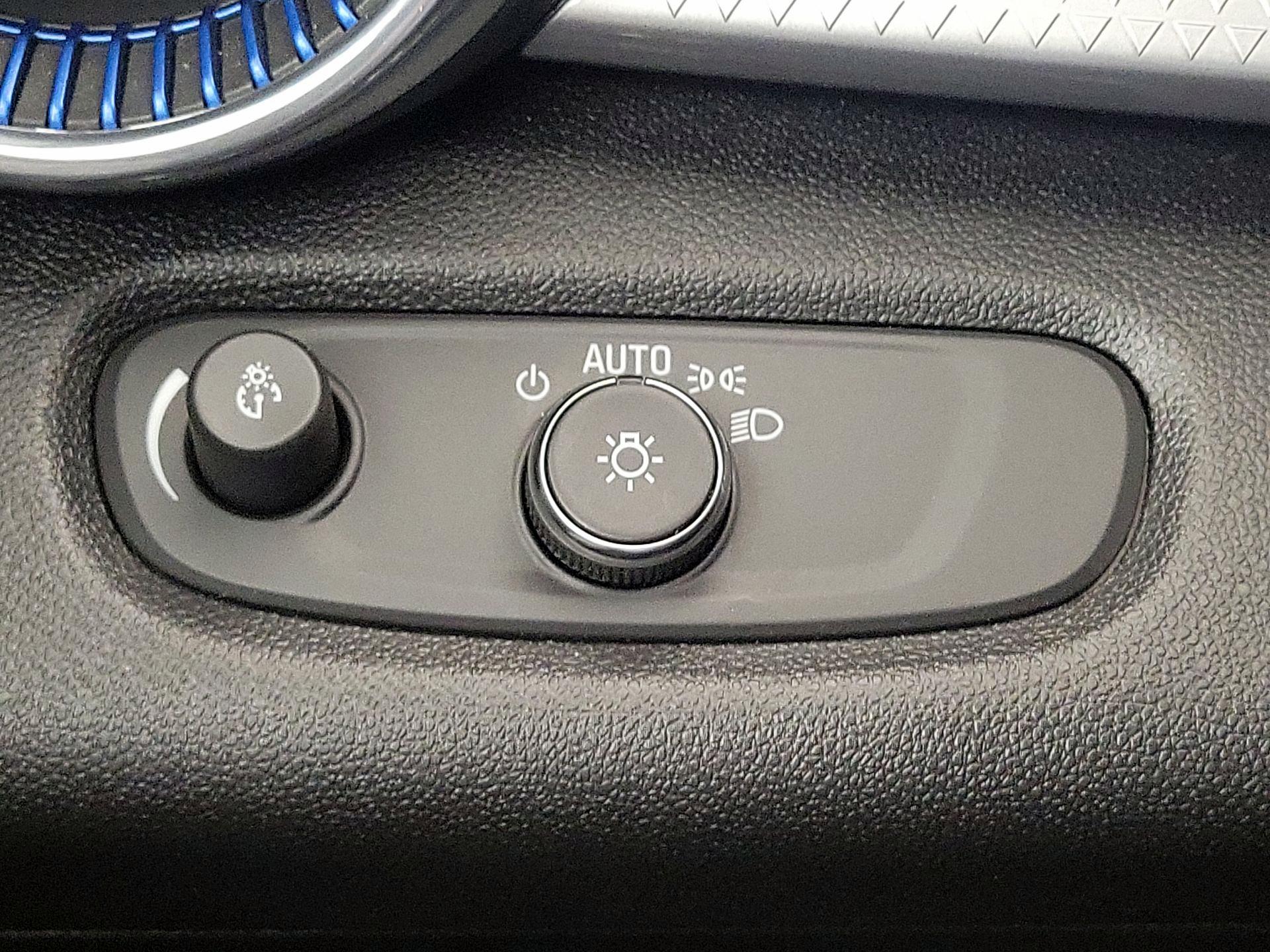 Thumbnail: 2025 Chevrolet Trax - 13